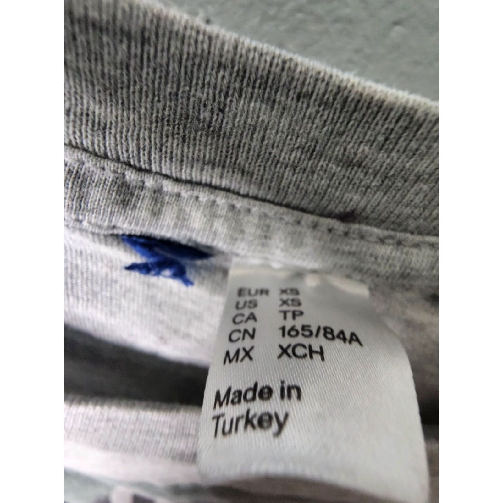 H&M H&M Bob Marley Graphic T Shirt Women's XS Gray Distressed Rock Music Tee Size XS / US 0-2 / IT 36-38 - 4 Thumbnail