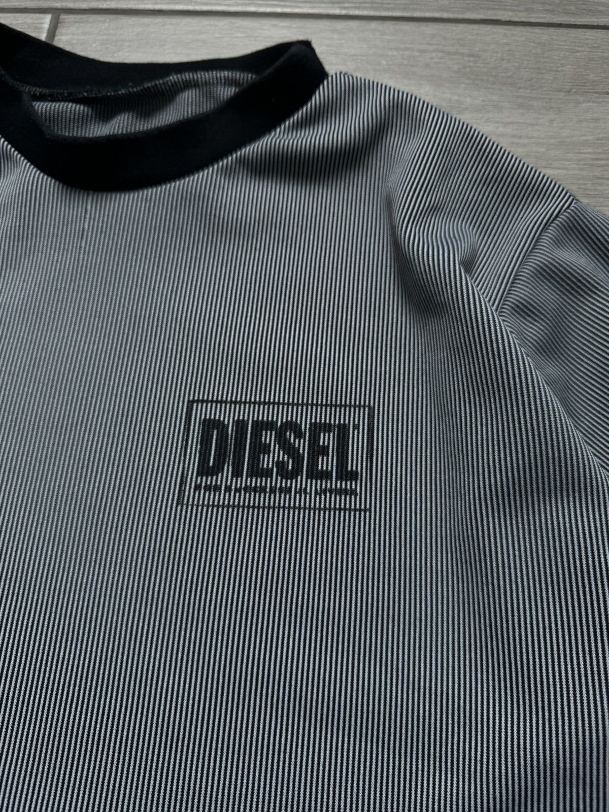 Designer 💌 VINTAGE Y2K 00’s DIESEL DISTRESSED SWEATSHIRT STRIPED Size US L / EU 52-54 / 3 - 16 Thumbnail