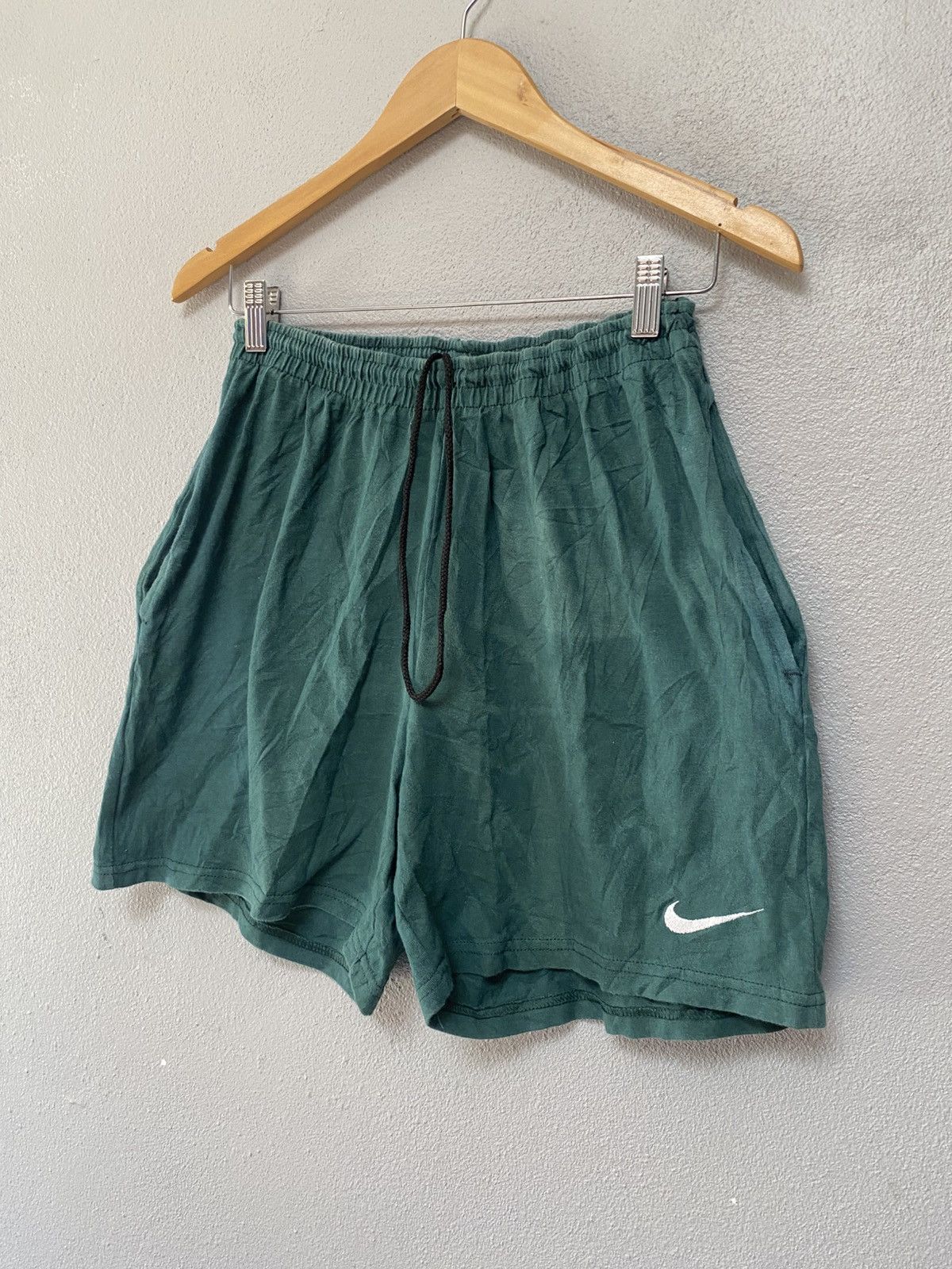 Nike Vintage nike shorts small logo swoosh made usa S3 Size US 30 / EU 46 - 4 Thumbnail
