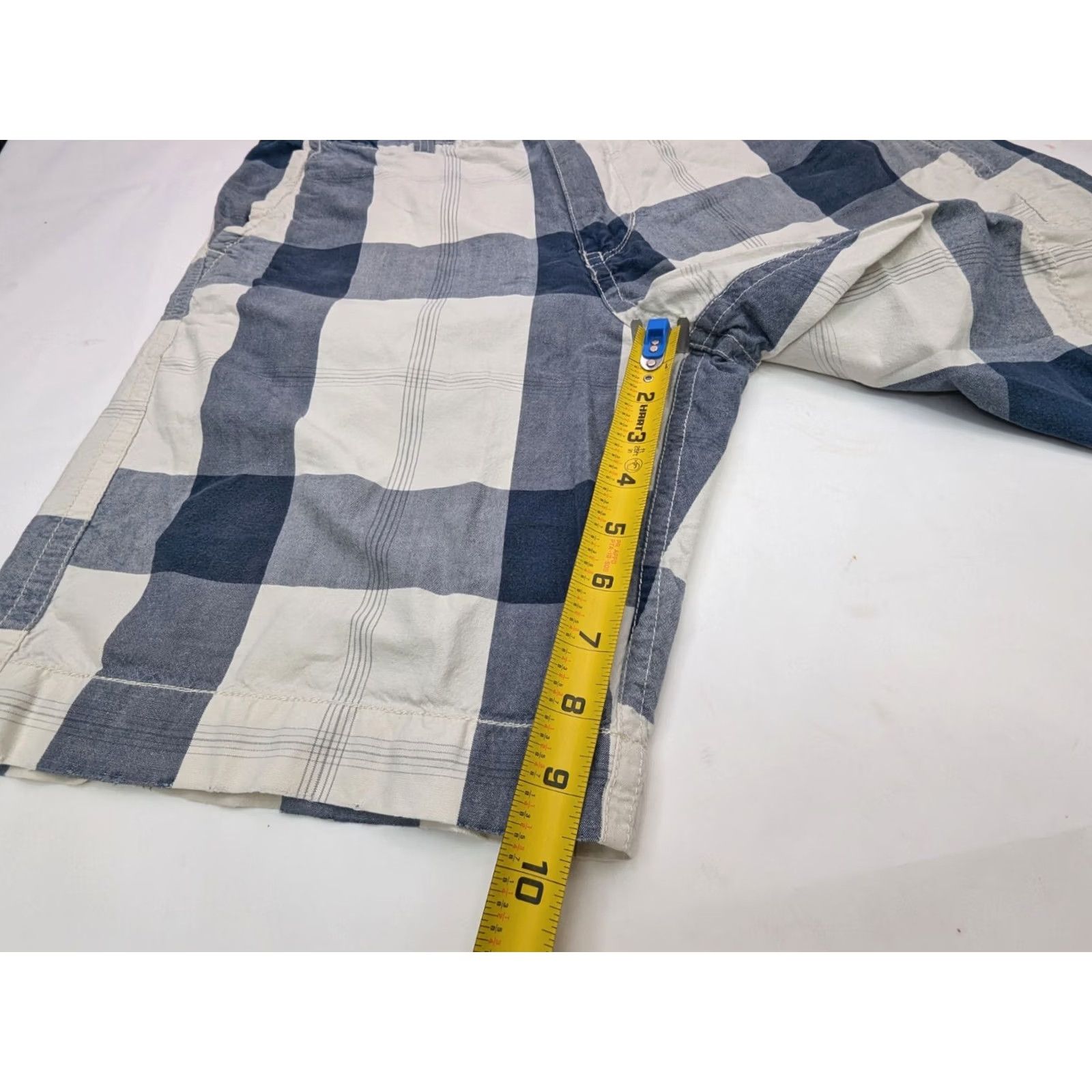 American Eagle Outfitters American Eagle Outfitters Checker Block Design Relaxed Shorts Men 32 Plaid Blue 5-Pocket Denim Casual Chino Shorts Mens RIPS? Size US 32 / EU 48 - 3 Thumbnail