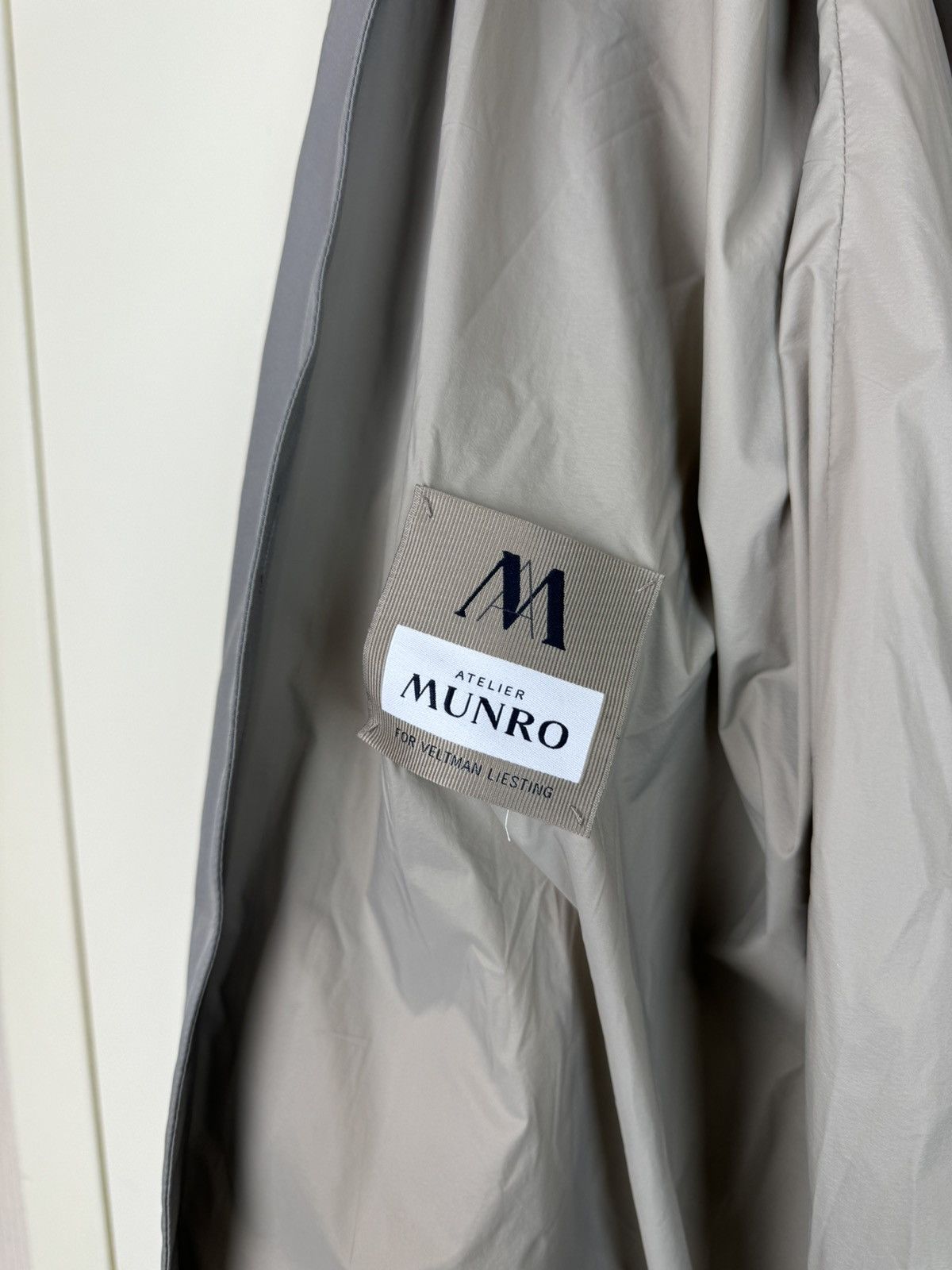 SHINE LUXURY ATELIER MUNRO Frost GGray Car Coat Loro Piana Storm System M Size US M / EU 48-50 / 2 - 16 Thumbnail