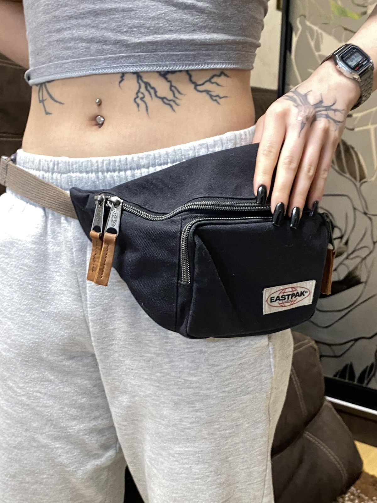 Eastpak - Sac A Dos Out Of Office Flower Shine Noir