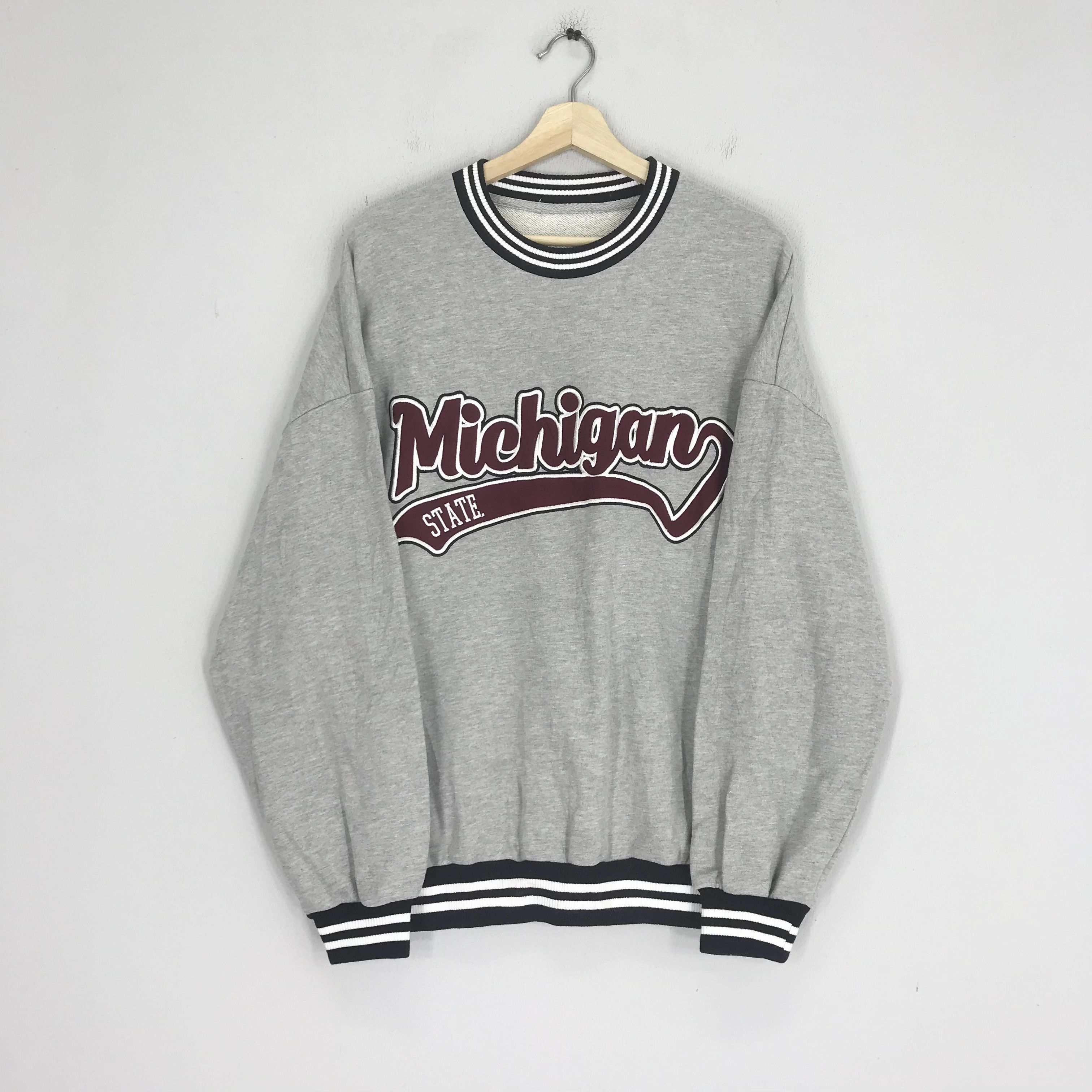 Japanese Brand Vintage Michigan State Sweatshirt - 45 Size US XL / EU 56 / 4 - 1 Thumbnail