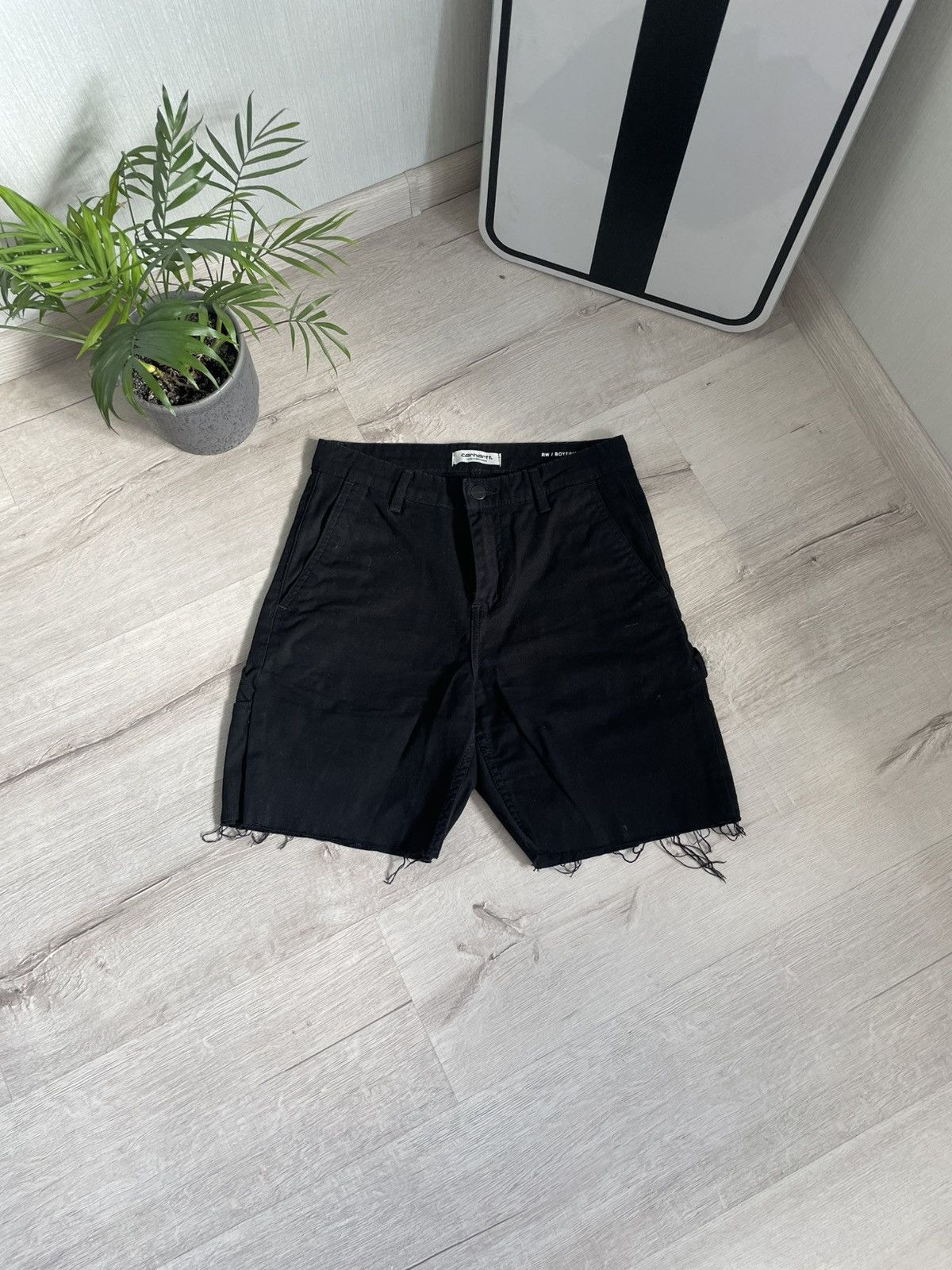 Carhartt Wip Rare Carhartt Wip Shorts Carpenter with White Logo Pierce Size 27" / US 4 / IT 40 - 2 Thumbnail