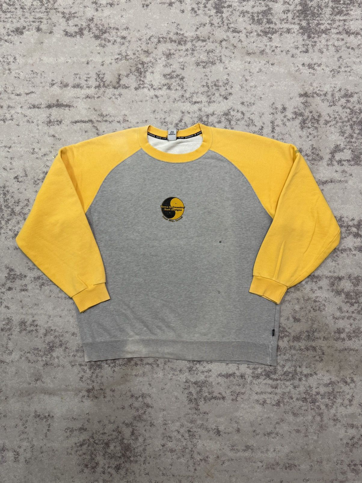 Vintage Vintage T&C Surf Design Hawaii Raglan Sleeve Sweatshirt Size US XL / EU 56 / 4 - 3 Thumbnail
