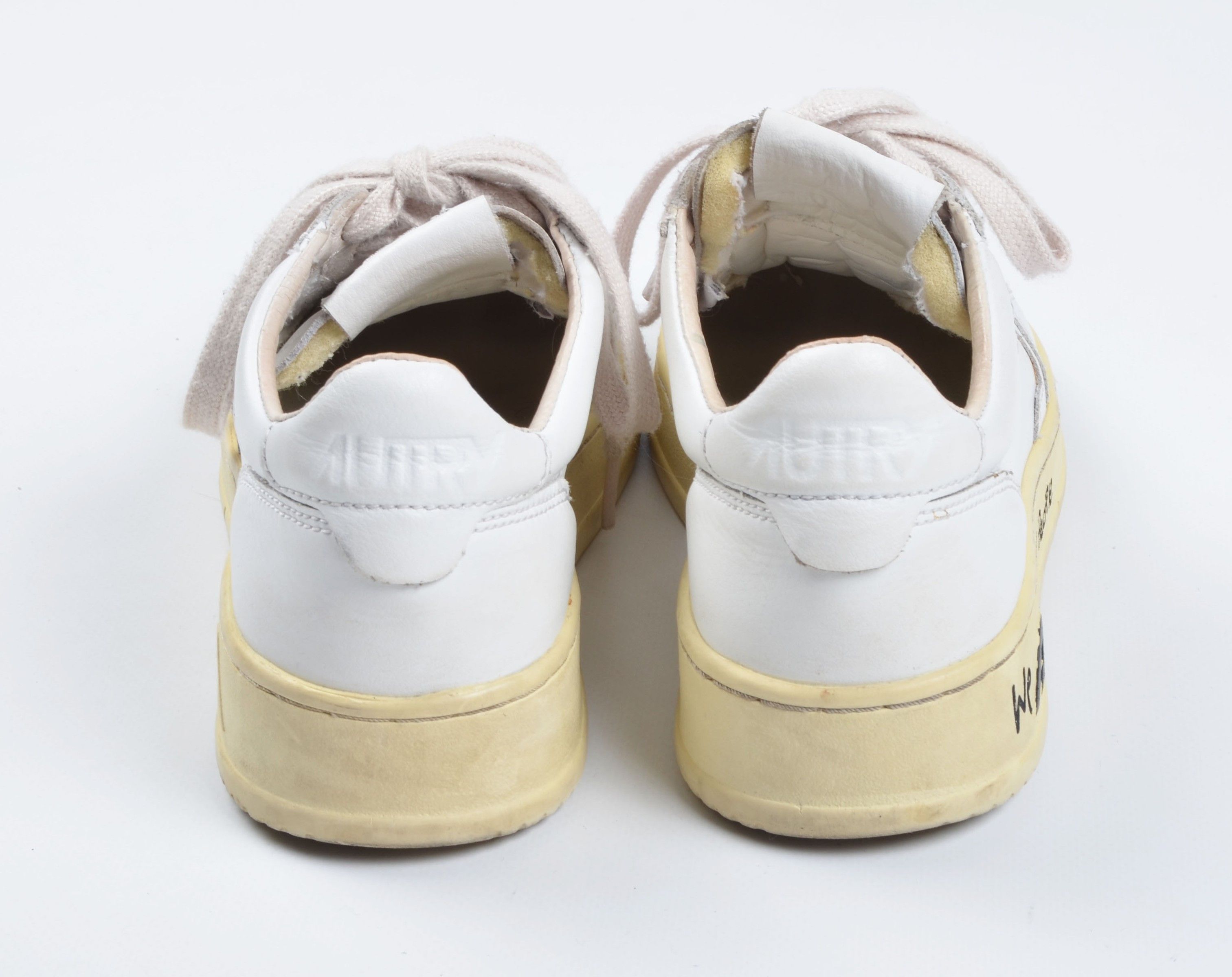 AUTRY Autry Medalist Low-Top We Are Action People Sneakers Size US 8 / IT 38 - 8 Thumbnail