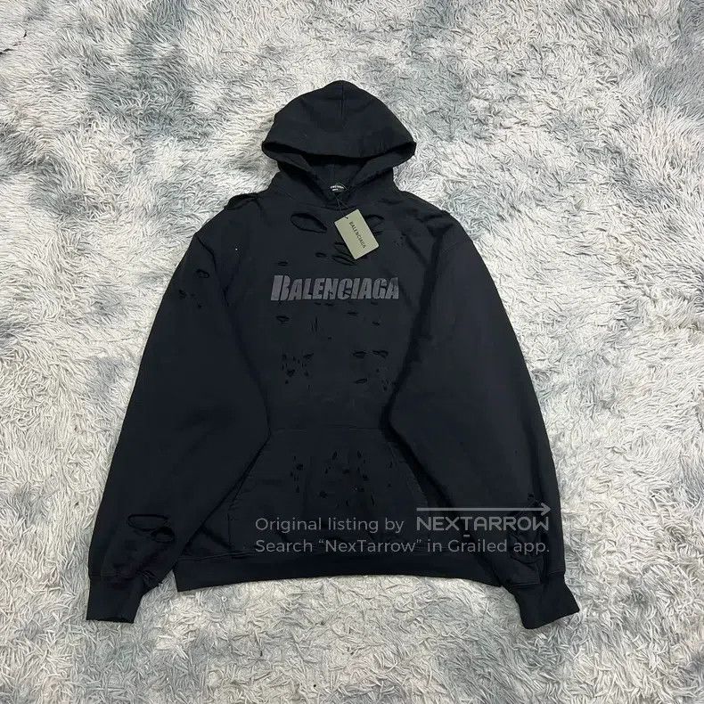Balenciaga Balenciaga Distressed Sweatshirt, Size S Size US S / EU 44-46 / 1 - 6 Thumbnail