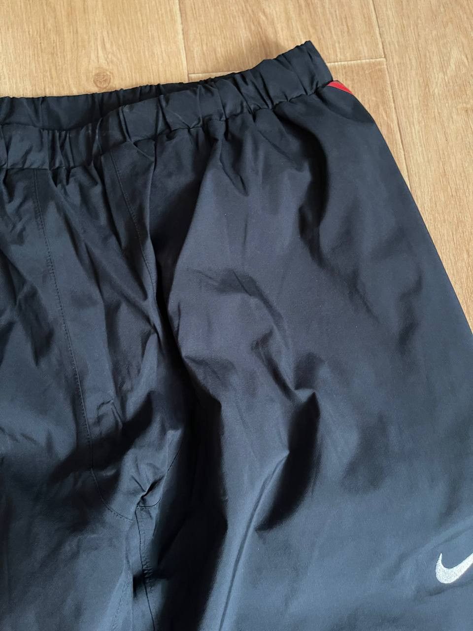 Nike × Vintage Vintage Nike Nylon Track Pants Size US 38 / EU 54 - 2 Thumbnail