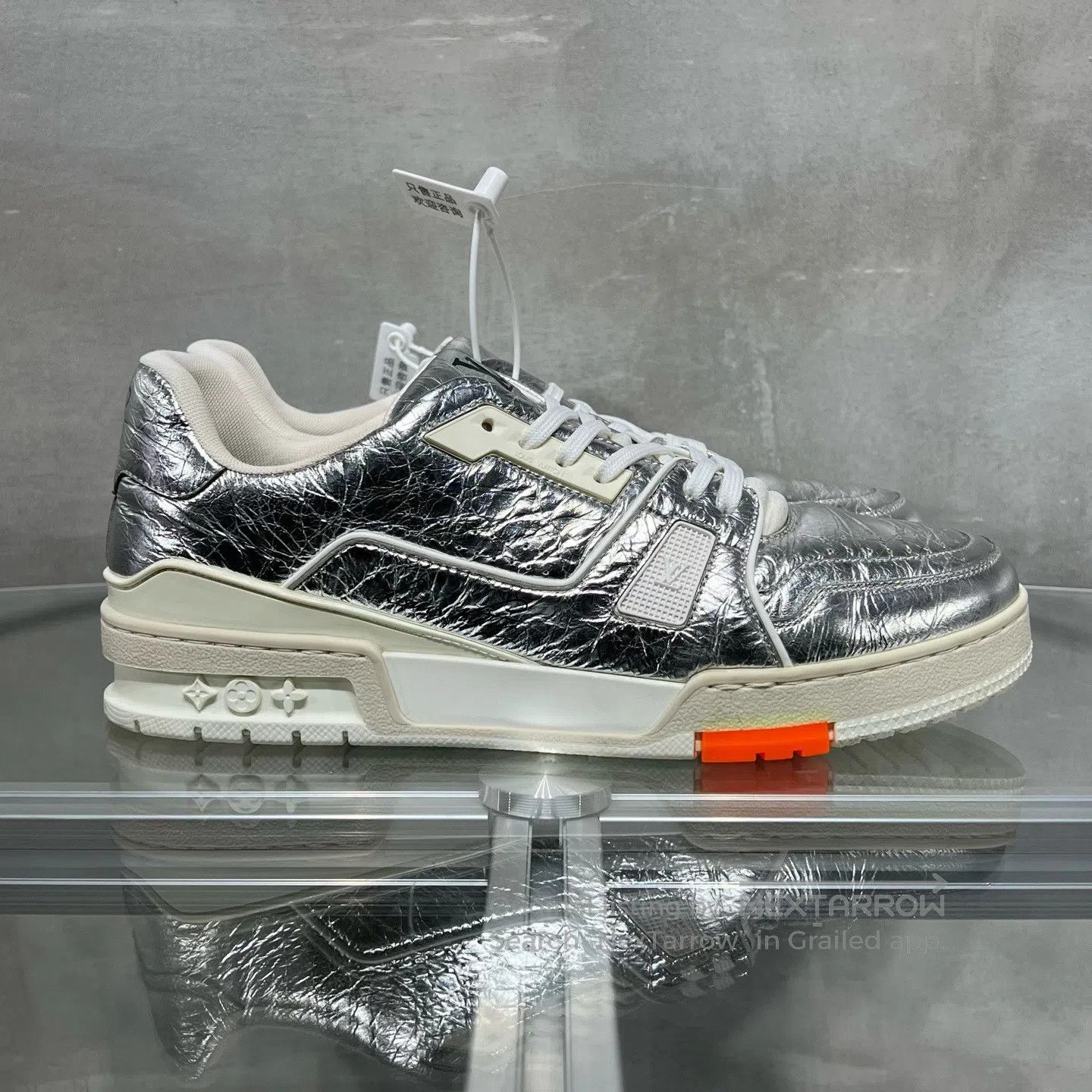 Louis Vuitton Louis Vuitton Trainer tin foil silver shoes Size US 9 / EU 42 - 4 Thumbnail