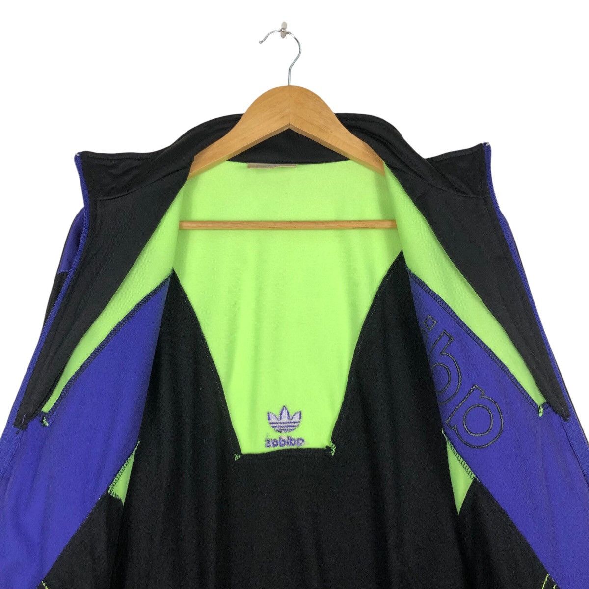 Adidas Adidas Vintage Jacket 90s Japan Production Medium Size US M / EU 48-50 / 2 - 12 Thumbnail