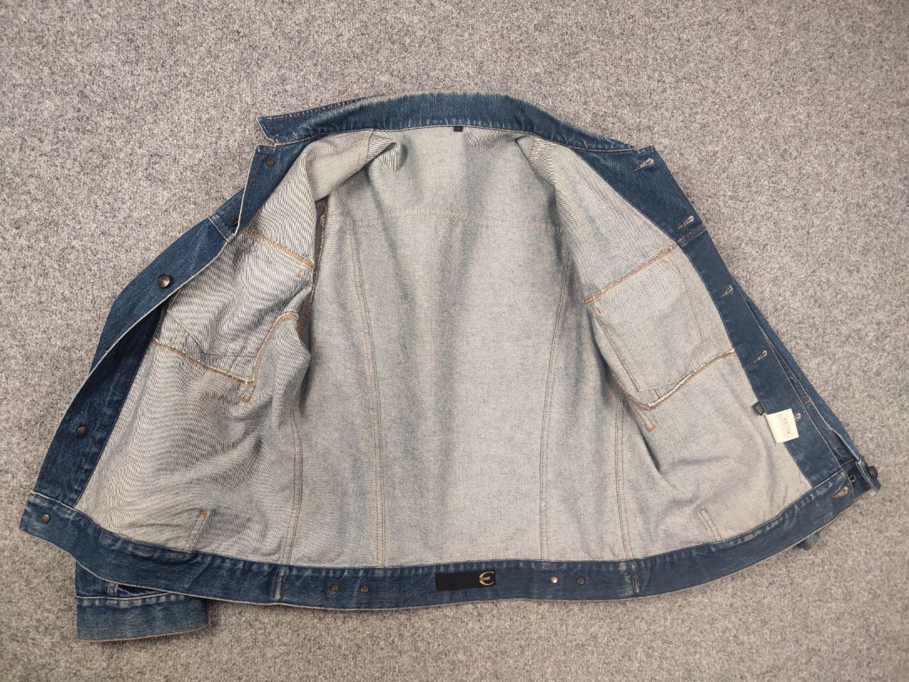 Roberto Cavalli Vintage 90's Just Cavalli Roberto Faded denim trucker Jacket Size US L / EU 52-54 / 3 - 18 Thumbnail