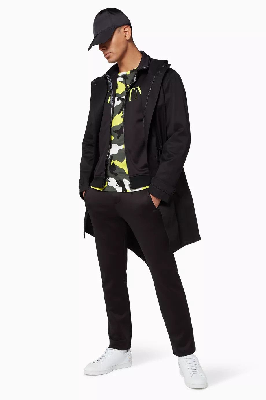 Valentino o1y0525 Jogger & Sweatpant in Black Size US 30 / EU 46 - 4 Thumbnail