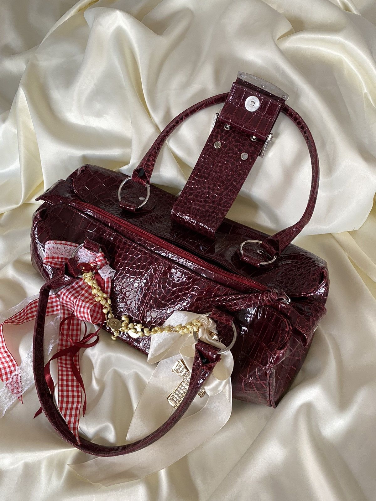 Vintage Vintage burgundy coquette shoulder bag Size ONE SIZE - 4 Thumbnail