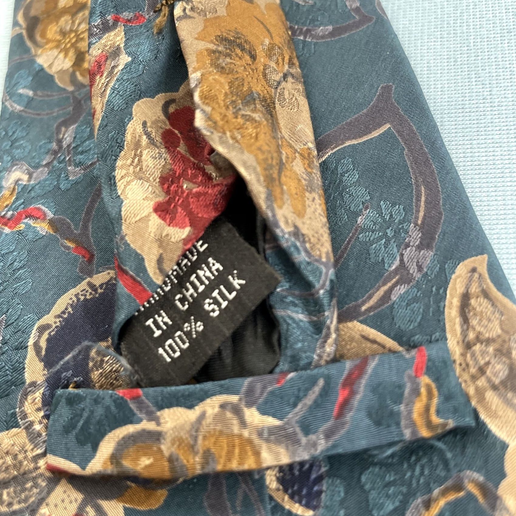 Vintage vtg 90s Silk Tie Hand Made Shiny Foulard Baroque Mob Boss Floral Blue Cream 4x58 Necktie Mens Vintage Designer Silk Capstone Size ONE SIZE - 5 Thumbnail