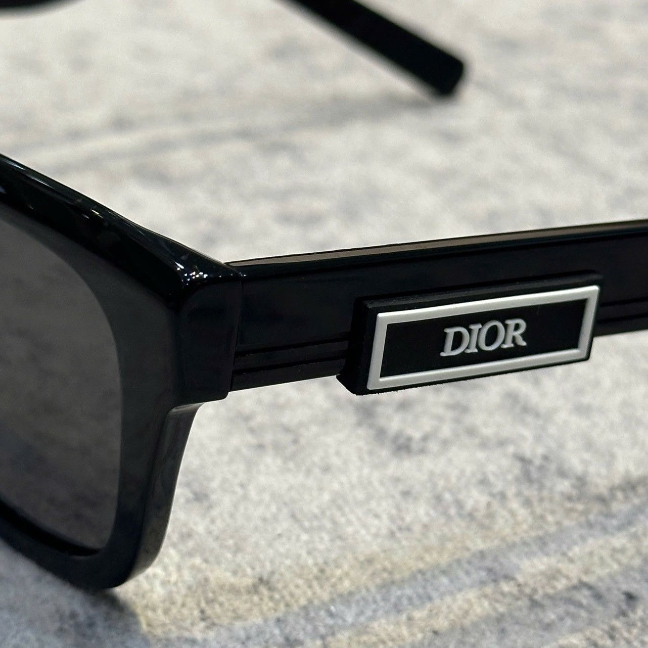 Dior DIOR DIORB23 S1I Black Rectangular Sunglasses Size ONE SIZE - 2 Thumbnail