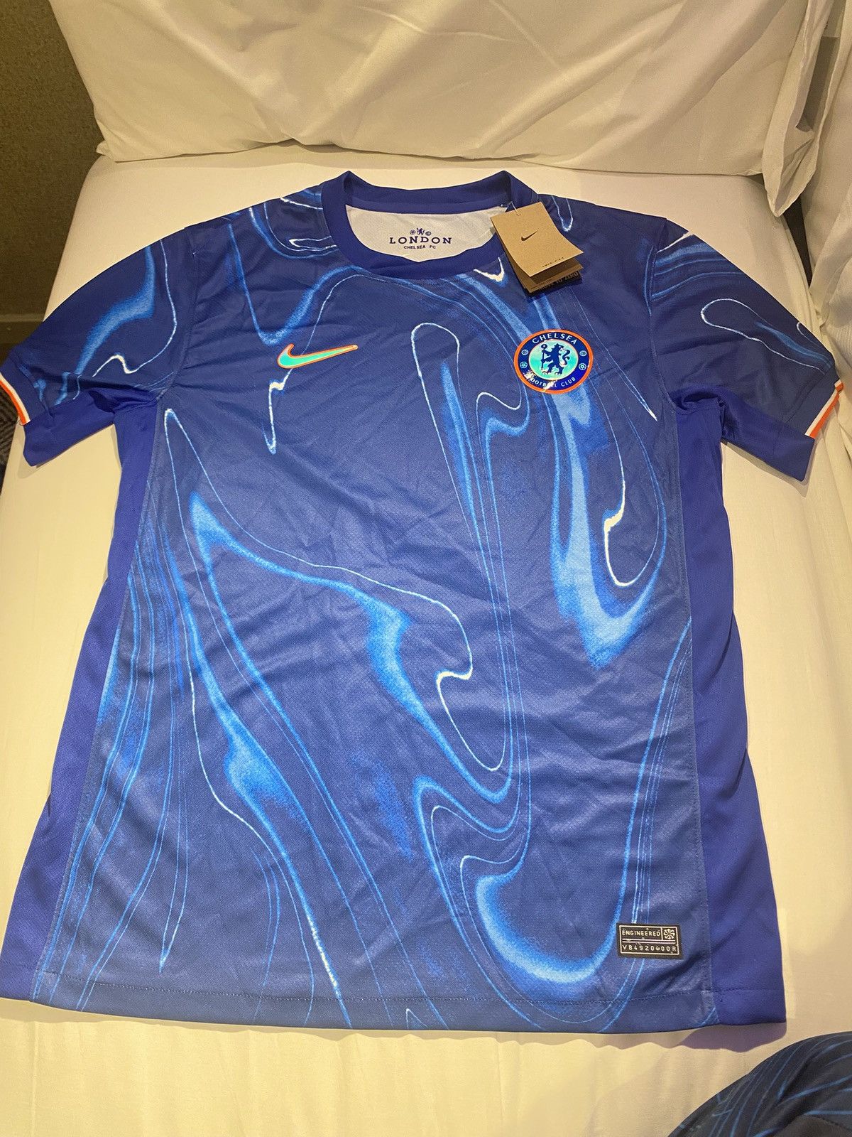 Nike Chelsea 24/25 Home shirt M Size US M / EU 48-50 / 2 - 1 Thumbnail