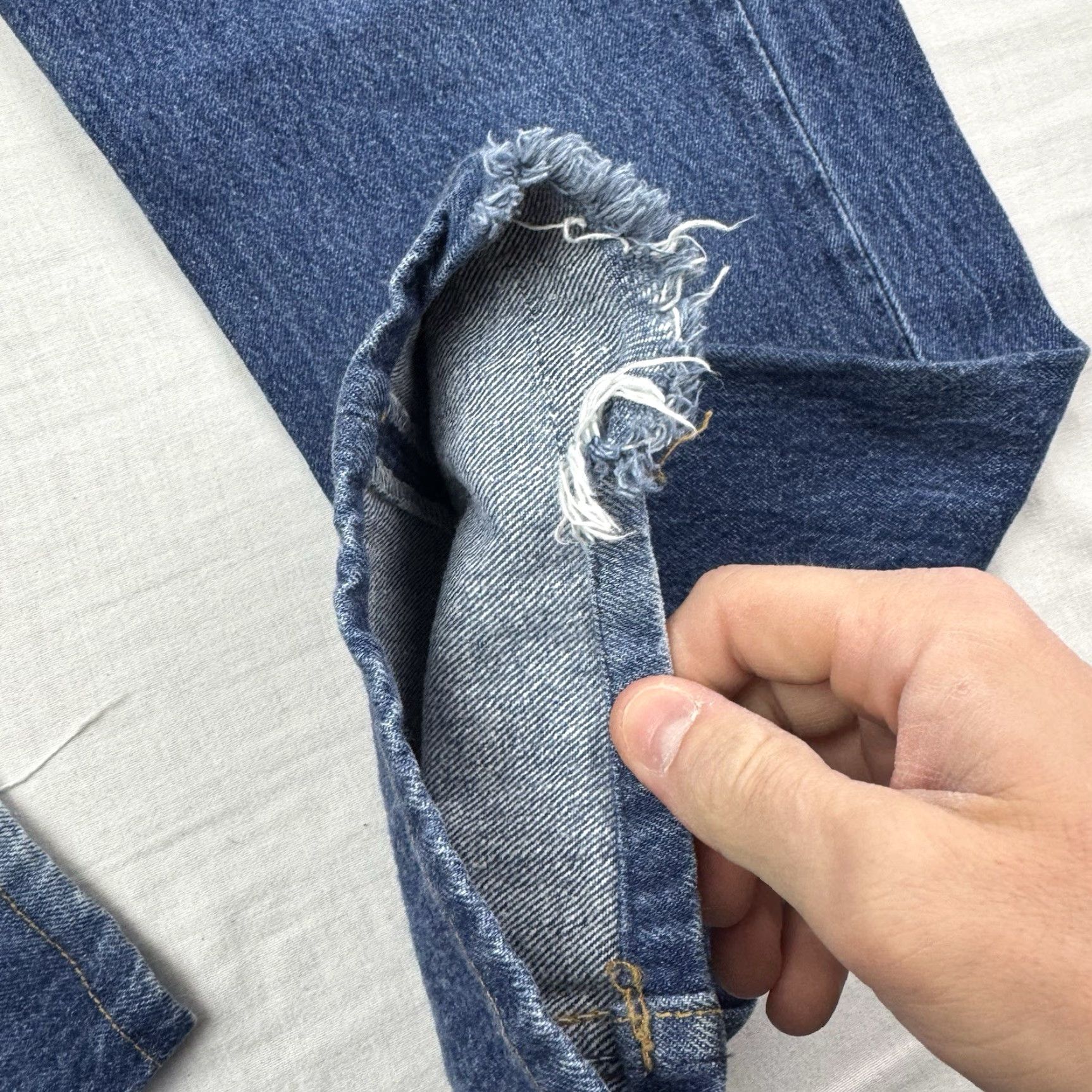Levi's VINTAGE Levi's 501 Jeans Men Adult 31x30 Button Fly Made In USA Straight Blue 100% Cotton USA Womens Mens? Size US 31 - 3 Thumbnail