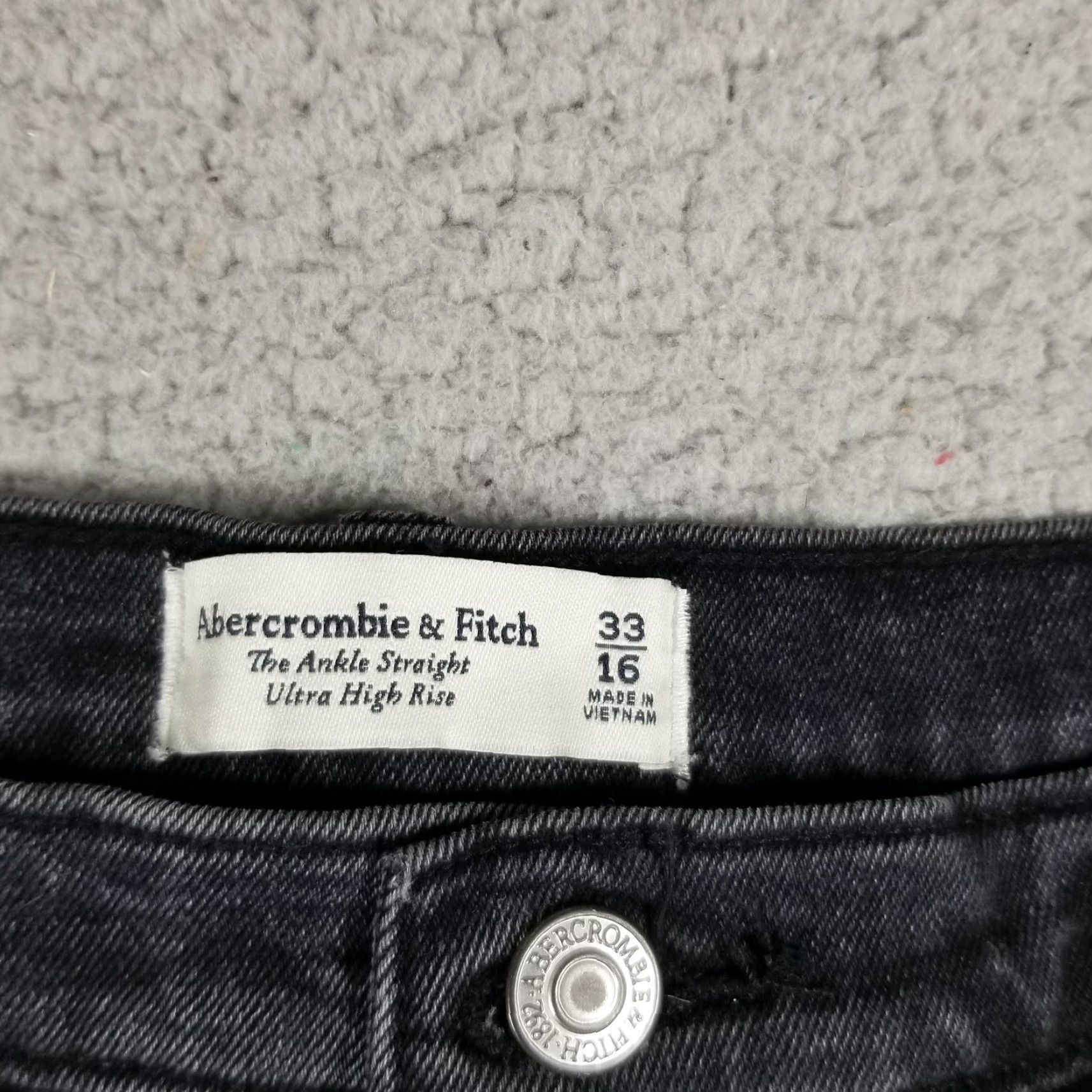 Abercrombie & Fitch Abercrombie & Fitch Womens Jeans Size 16 Plus Ankle Straight Ultra High Rise Black Cotton Denim 90s Fashion Size 38" / US 16 / IT 52 - 3 Thumbnail