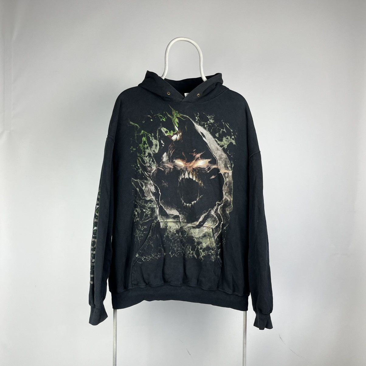 Band Tees Vtg Y2K Disturbed Metal Band Face Logo All Over Print AOP Size US XXL / EU 58 / 5 - 1 Thumbnail
