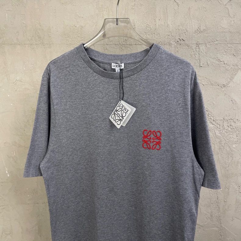 Loewe loewe Gray short-sleeved shirt with small red embroidered l Size US S / EU 44-46 / 1 - 3 Thumbnail