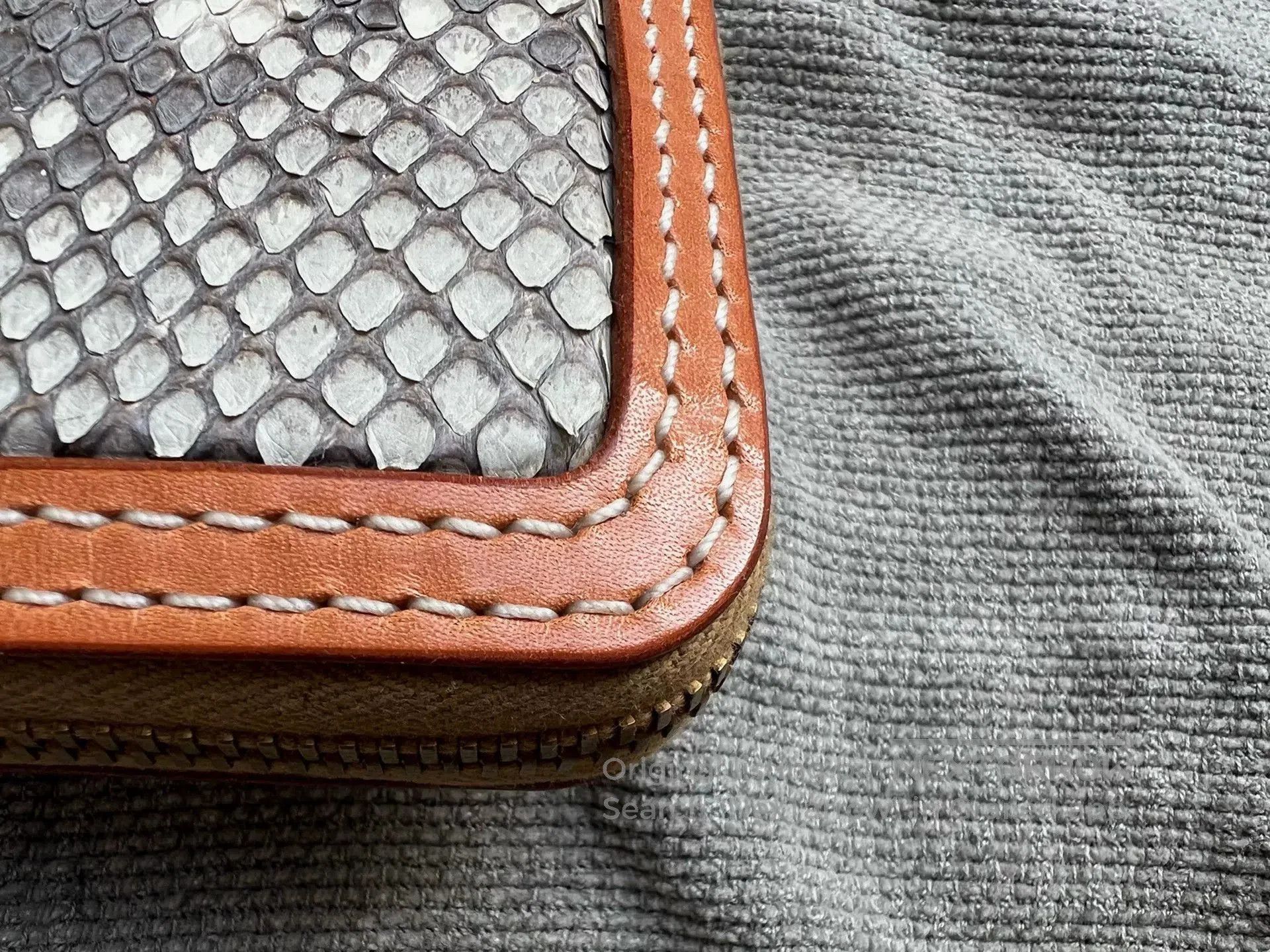 Japanese Brand Tenjinworks Python Zip Wallet Clutch. Size ONE SIZE - 5 Thumbnail