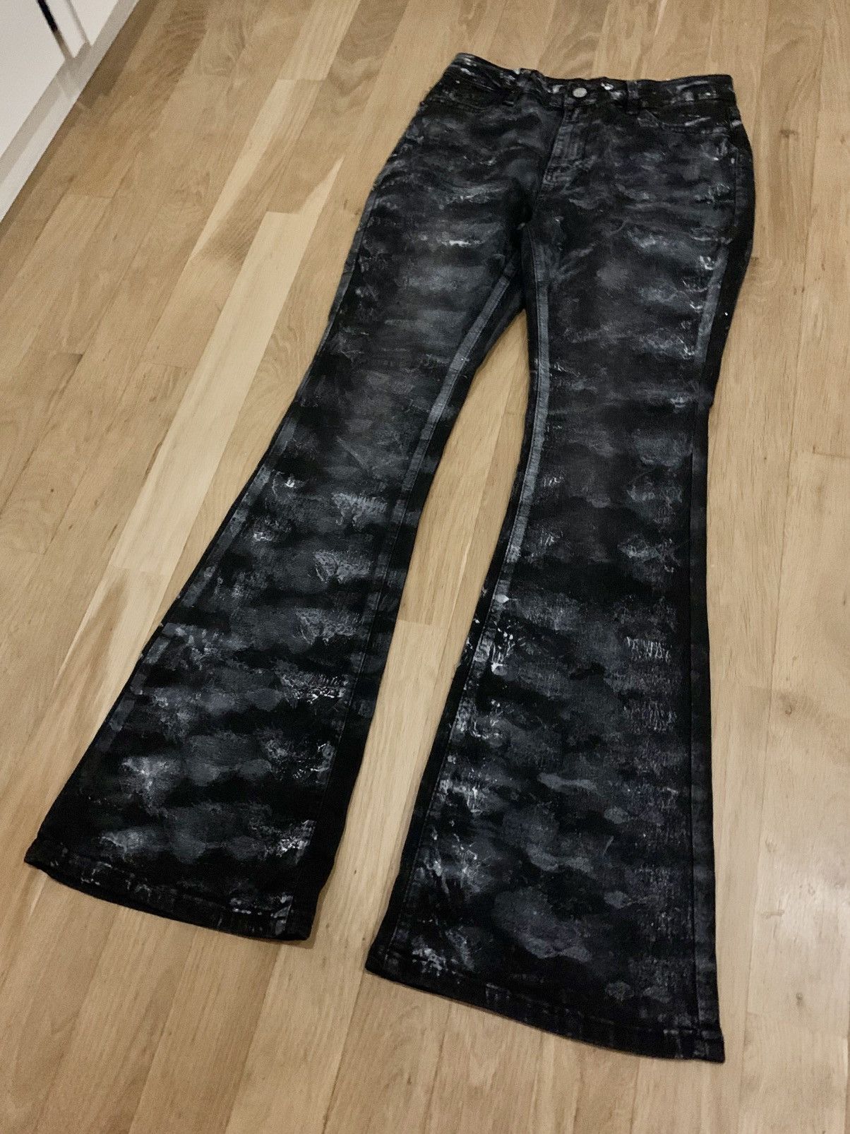 Japanese Brand Washed vintage flared/bootcut jeans Size US 29 - 1 Thumbnail