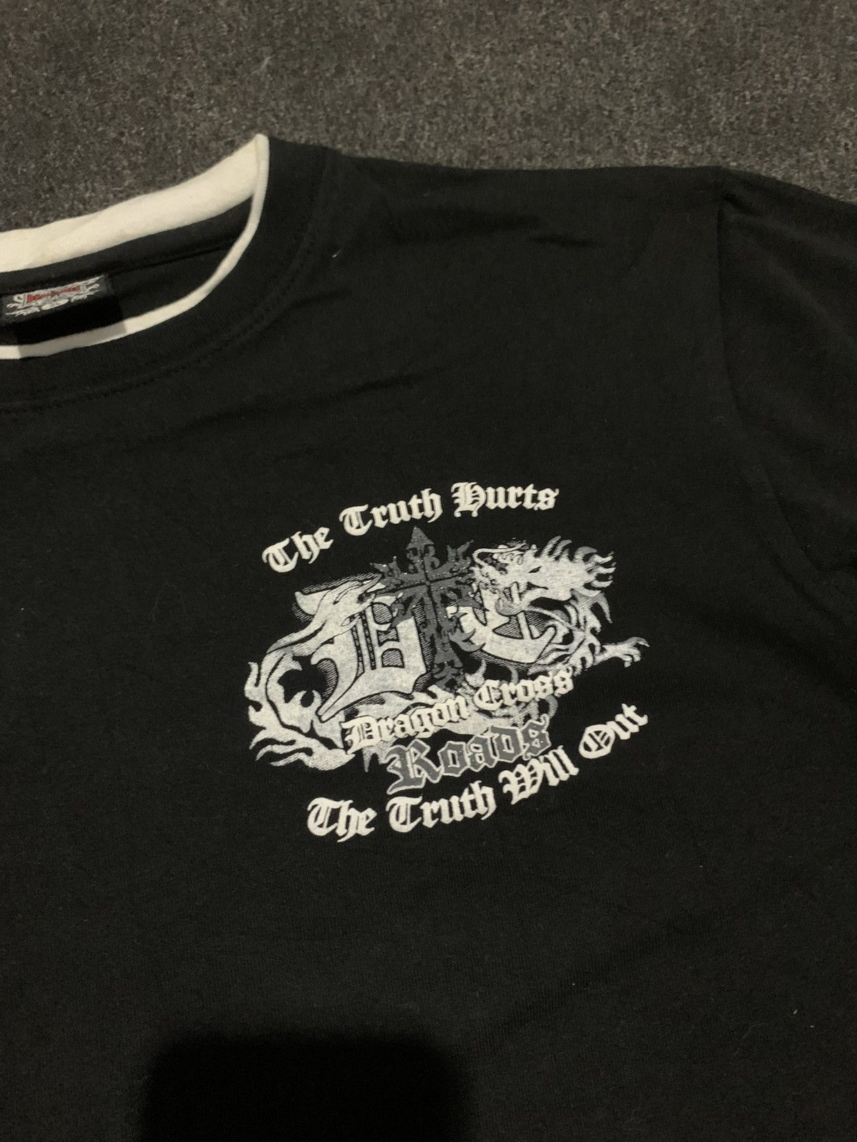 Japanese Brand Y2k Beumere Dragon Cross "The Raised" Graphic T-Shirt Size US L / EU 52-54 / 3 - 5 Thumbnail
