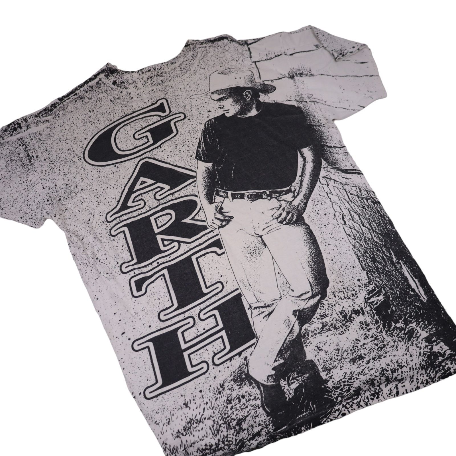 Band Tees × Vintage Vintage Garth Brooks Allover Print Graphic Band Tee Size US XXL / EU 58 / 5 - 11 Thumbnail