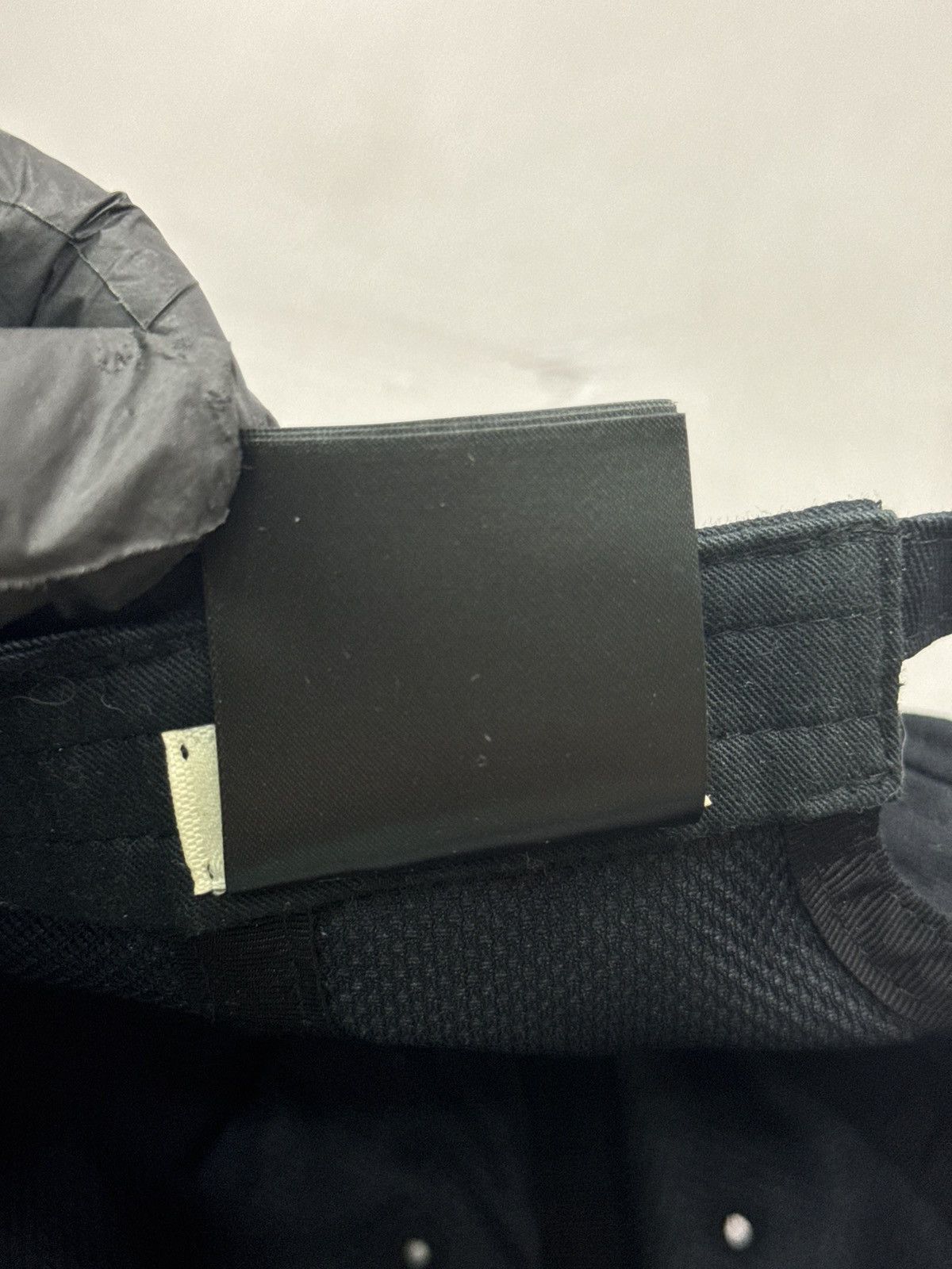 Undercover × Valentino Ss20 Undercover x Valentino V Face Hat(Black/OS) Size ONE SIZE - 11 Thumbnail