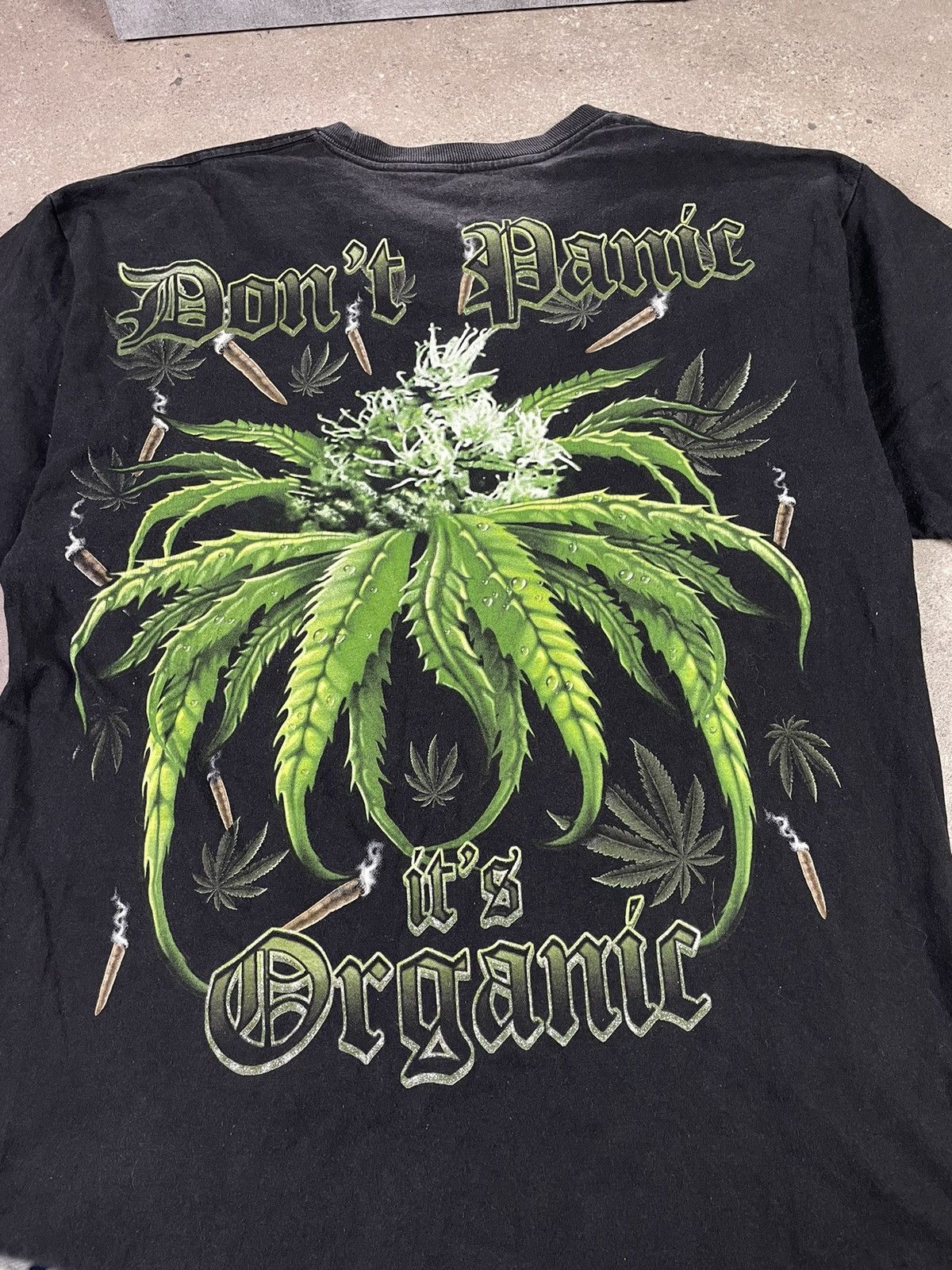 Band Tees × Vintage don’t panic it’s organic weed marijuana smoking tee Size US L / EU 52-54 / 3 - 3 Thumbnail