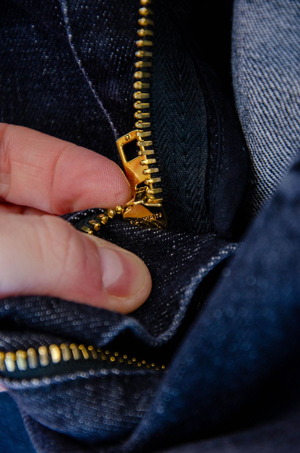 Balmain Balmain Carrot Fit Jeans Logo Pocket Dark Blue - Size IT44 Size 30" / US 8 / IT 44 - 16 Thumbnail
