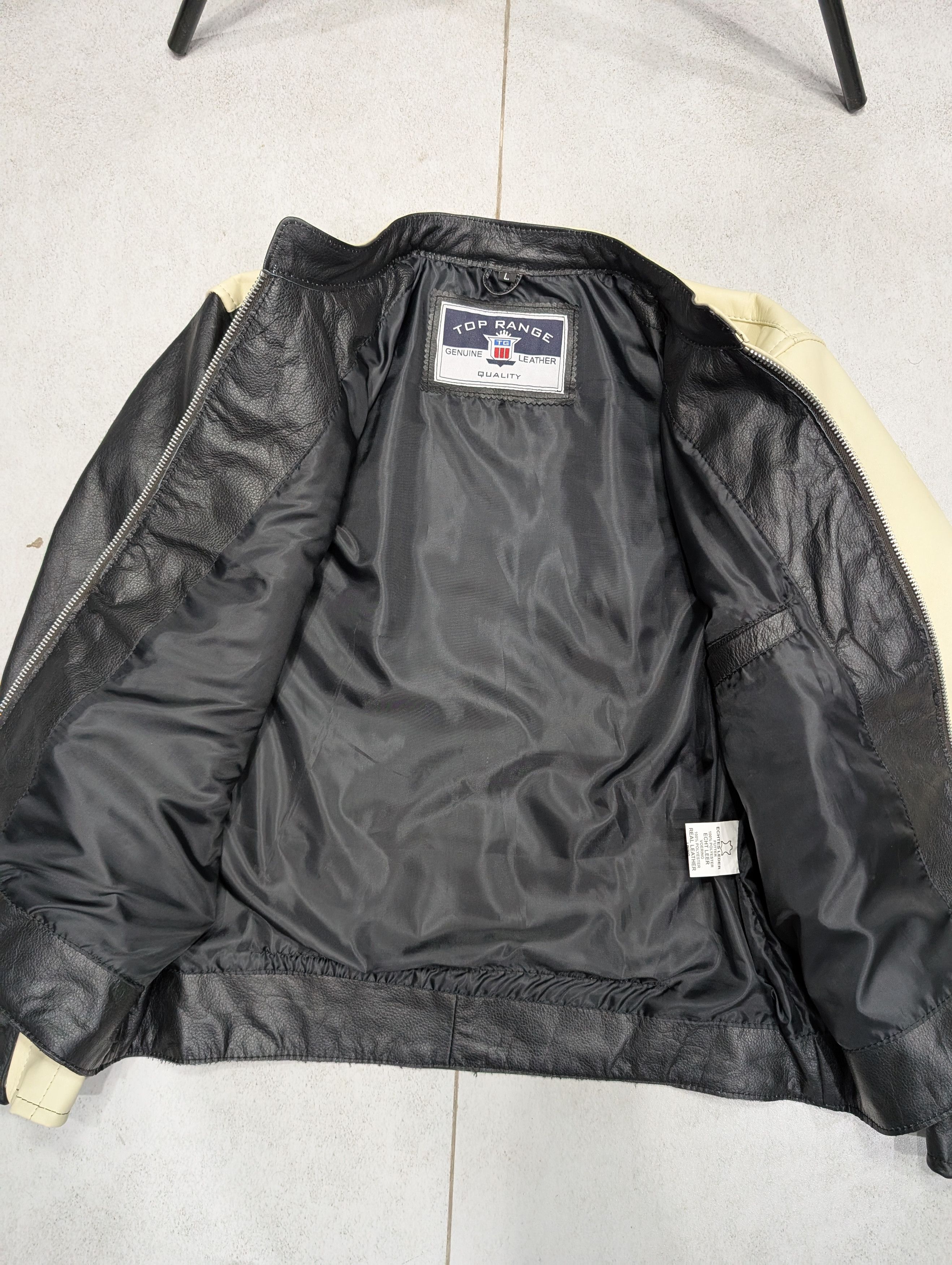 Formula 1 Ferrari Racing Leather Jacket 90s F1 Big Logo Streetwear Size US L / EU 52-54 / 3 - 10 Thumbnail