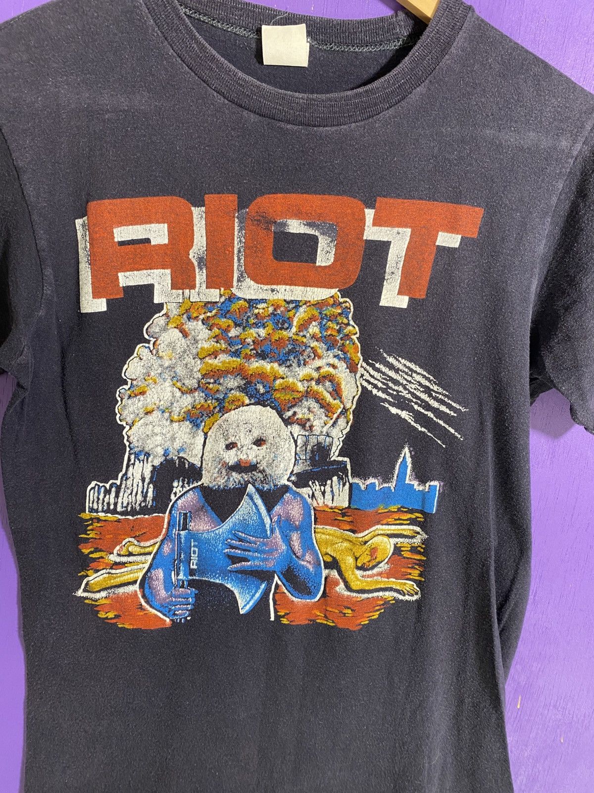 Band Tees × Vintage Vintage 70s RIOT atomic explosion tour t-shirt Size US M / EU 48-50 / 2 - 3 Thumbnail