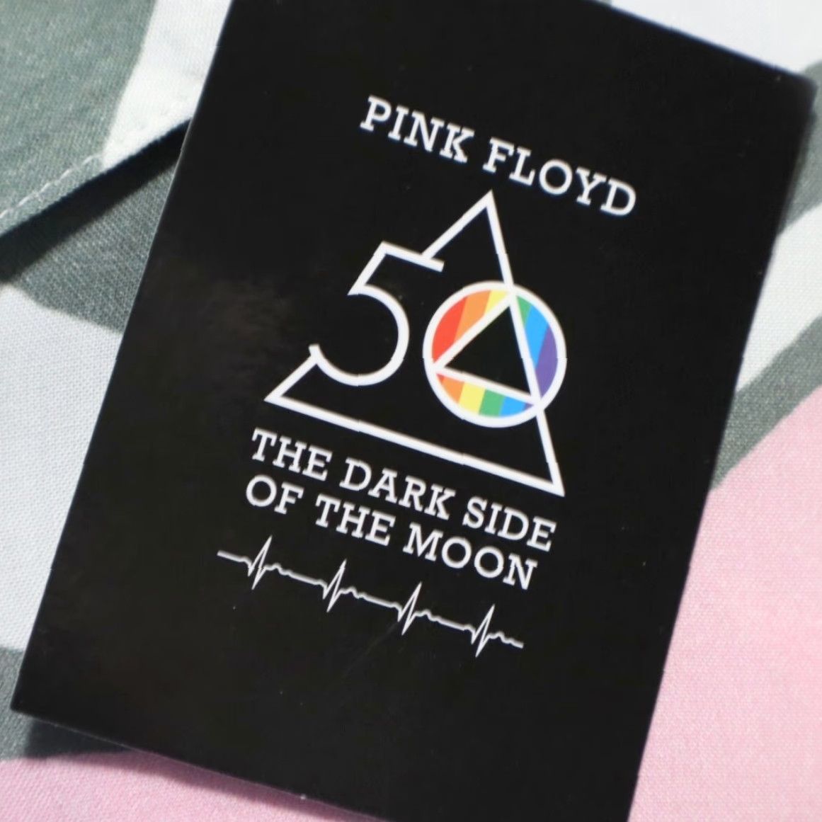 Vintage Pink Floyd Dark Side of the Moon Rayon All Over Print Button Up Shirt Men's M Size US M / EU 48-50 / 2 - 6 Thumbnail