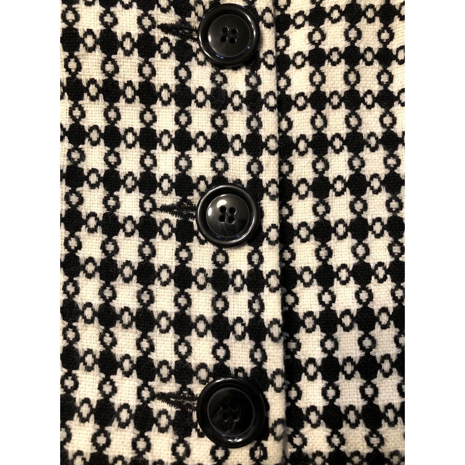 Vintage VINTAGE Briggs New York Blazer Jacket 10P Black White Houndstooth Wool Blend Shawl Short 3/4 Sleeve Womens 40 Chest Vintage 90s Career Work Wear N/A Size L / US 10 / IT 46 - 5 Thumbnail