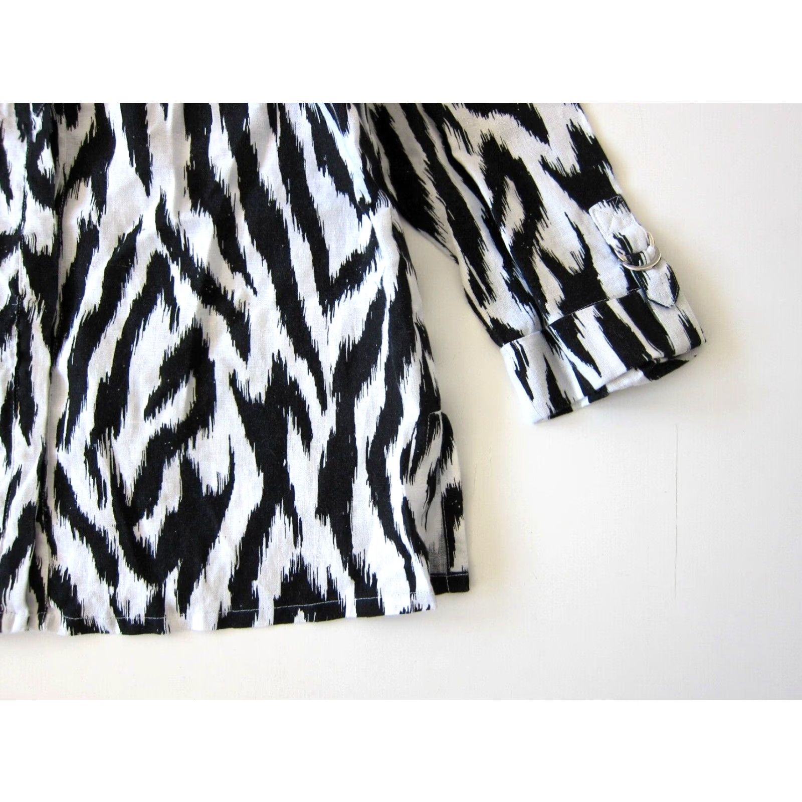 JM Collection JM Collection 100% Linen Black White Zebra Button Down 3/4 Sleeve Blouse 12 Women Shirt Blouse Zebra 12 Womens Size XL / US 12-14 / IT 48-50 - 7 Thumbnail