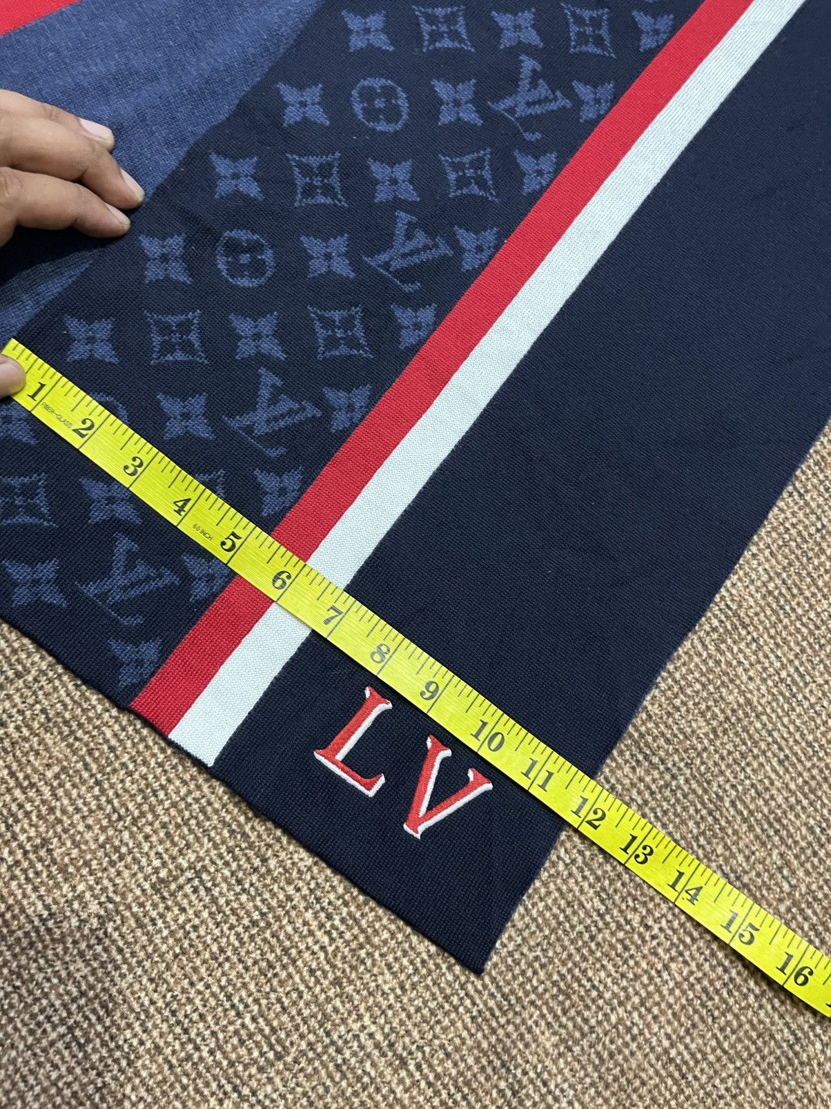 Louis Vuitton Louis vuitton varsity wool scarf Size ONE SIZE - 6 Thumbnail