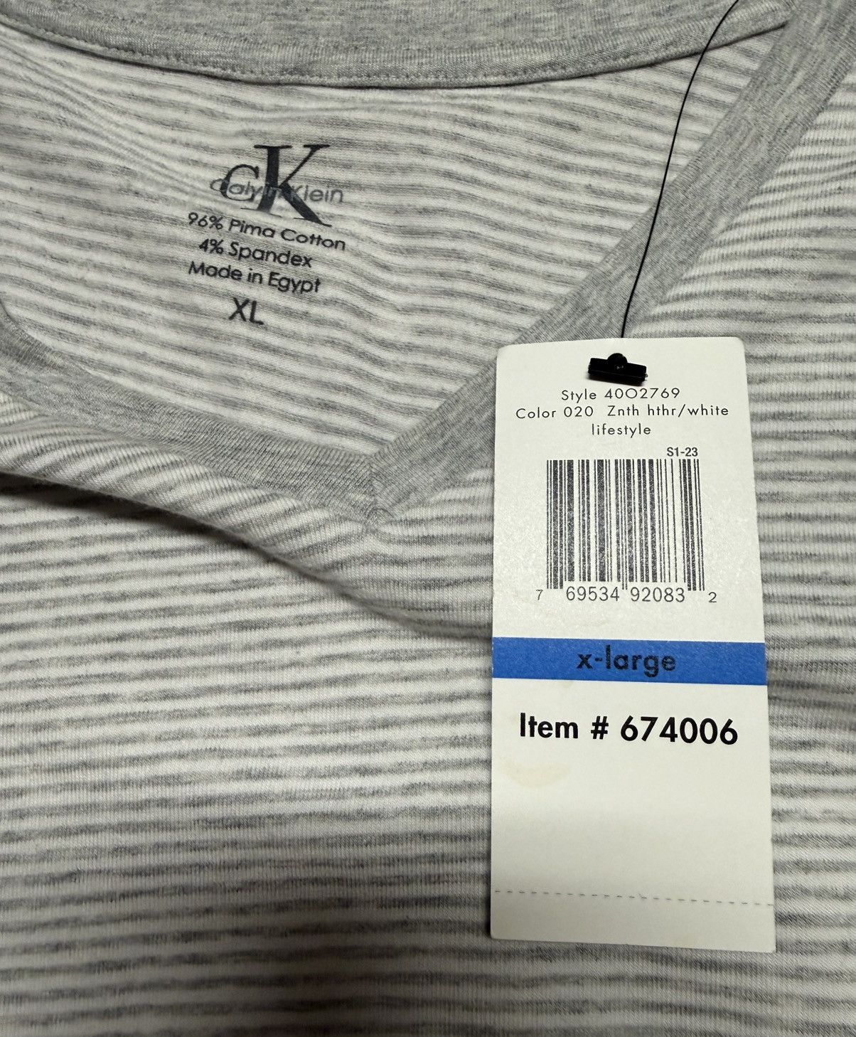 Calvin Klein Calvin Klein V neck XL Extra Large T Shirt Tee Rare NEW! Size US XL / EU 56 / 4 - 4 Thumbnail