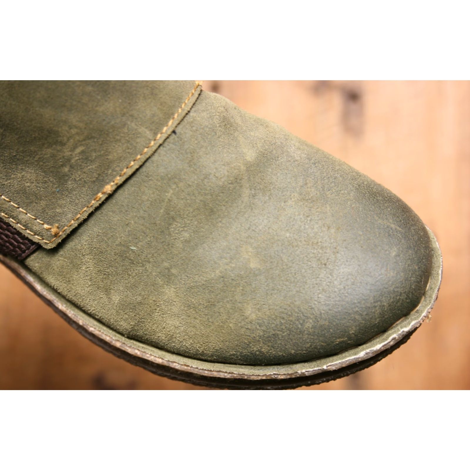 Born Børn Tora Olive Green Suede Side Zip Ankle Boots Sz. 8M Boots Women Suede Zip Bootie 8M Olive Green Børn Tora Limited? Size US 8 / IT 38 - 6 Thumbnail