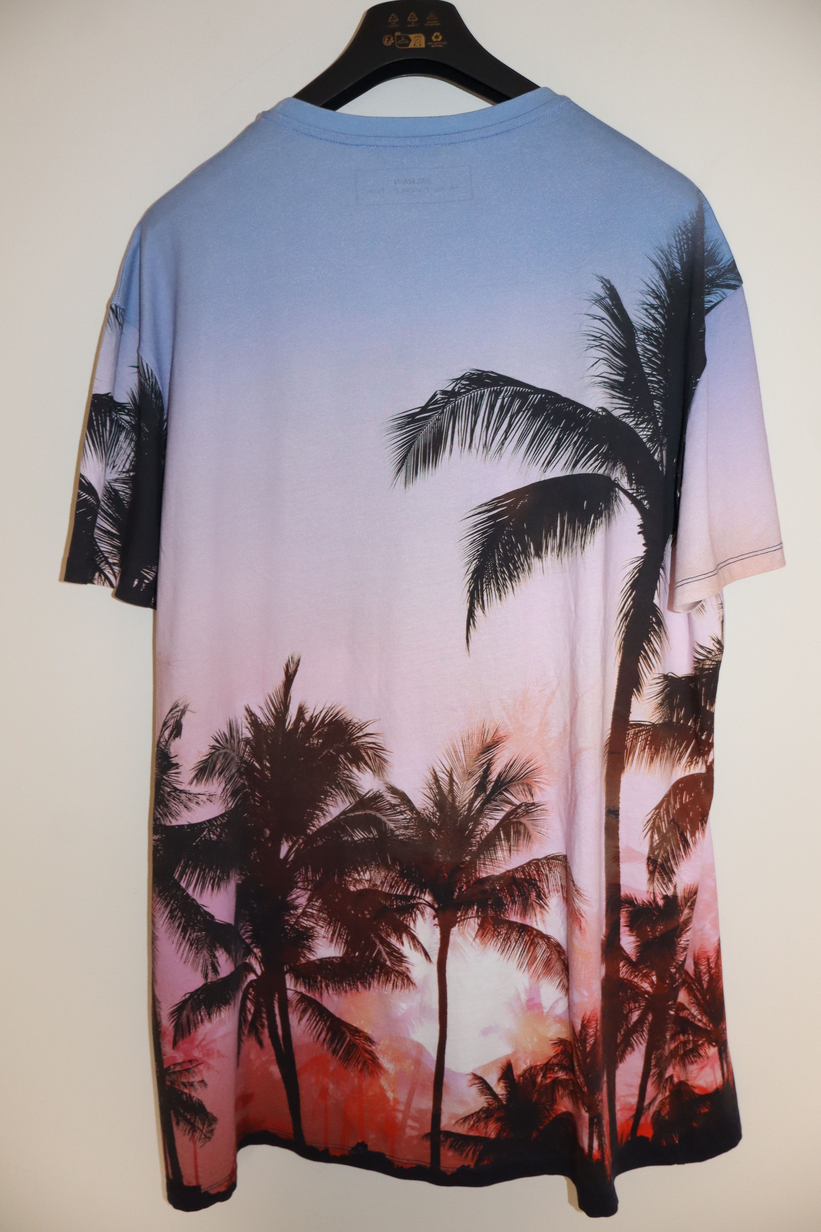 Balmain Palm print logo t-shirt Size US M / EU 48-50 / 2 - 10 Thumbnail