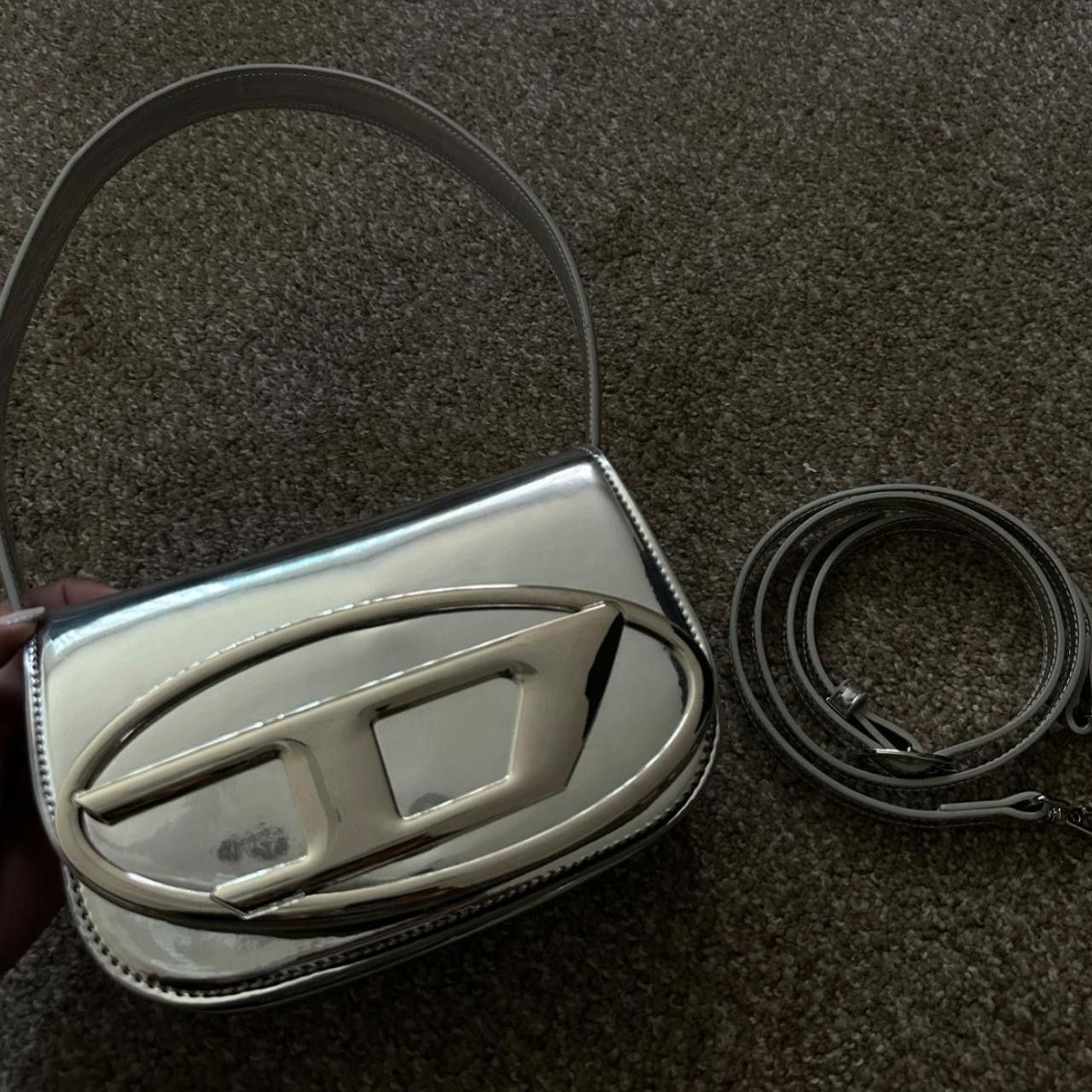 Diesel 💿 Iconic DIESEL 1DR silver shoulder bag Size ONE SIZE - 2 Thumbnail