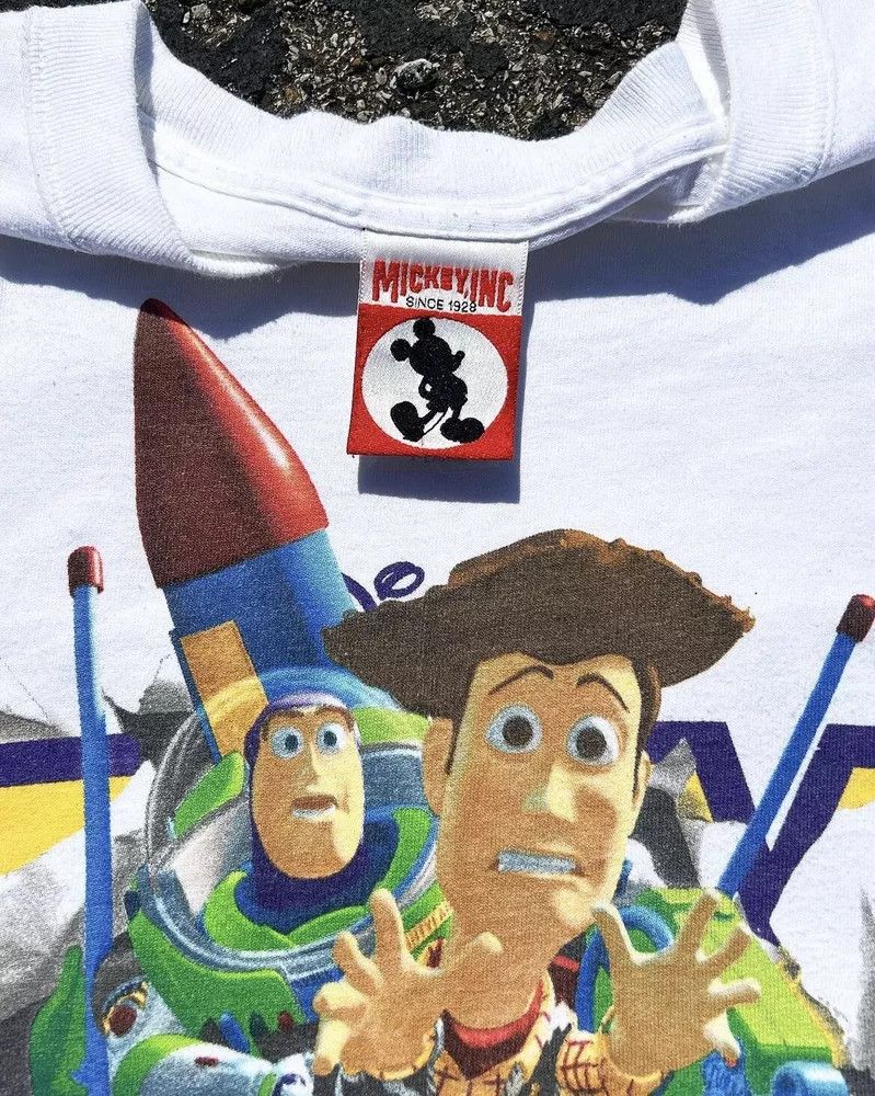 Vintage VINTAGE Disney Shirt Adult Large Toy Story Woody Size US L / EU 52-54 / 3 - 3 Thumbnail