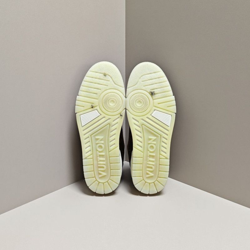 Louis Vuitton Louis Vuitton Stylish Low-Top Casual Trainers -2508 Size US 7 / EU 40 - 4 Thumbnail