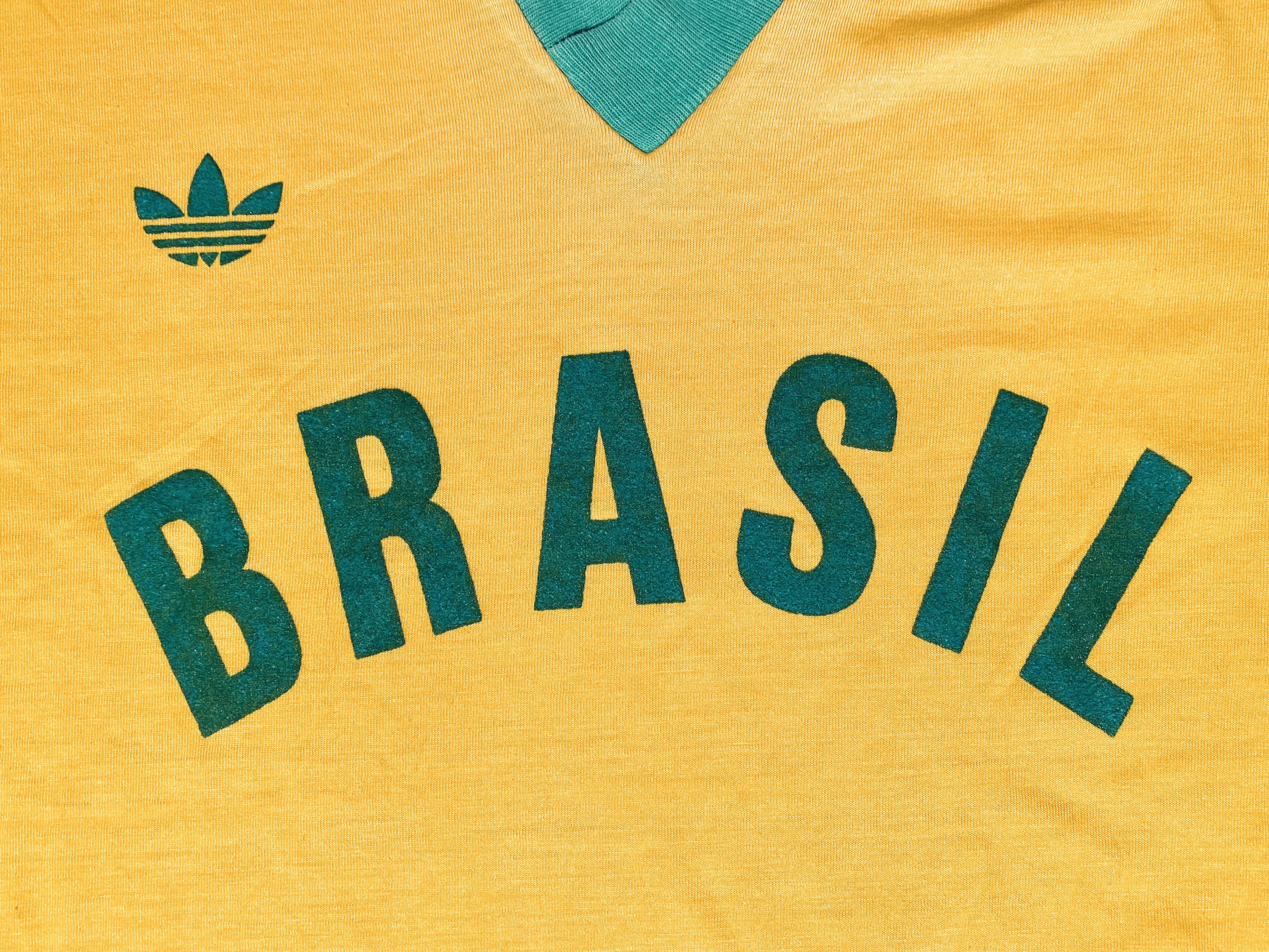 Adidas Brazil 1988 Olympics Home Football Shirt Size US L / EU 52-54 / 3 - 5 Thumbnail