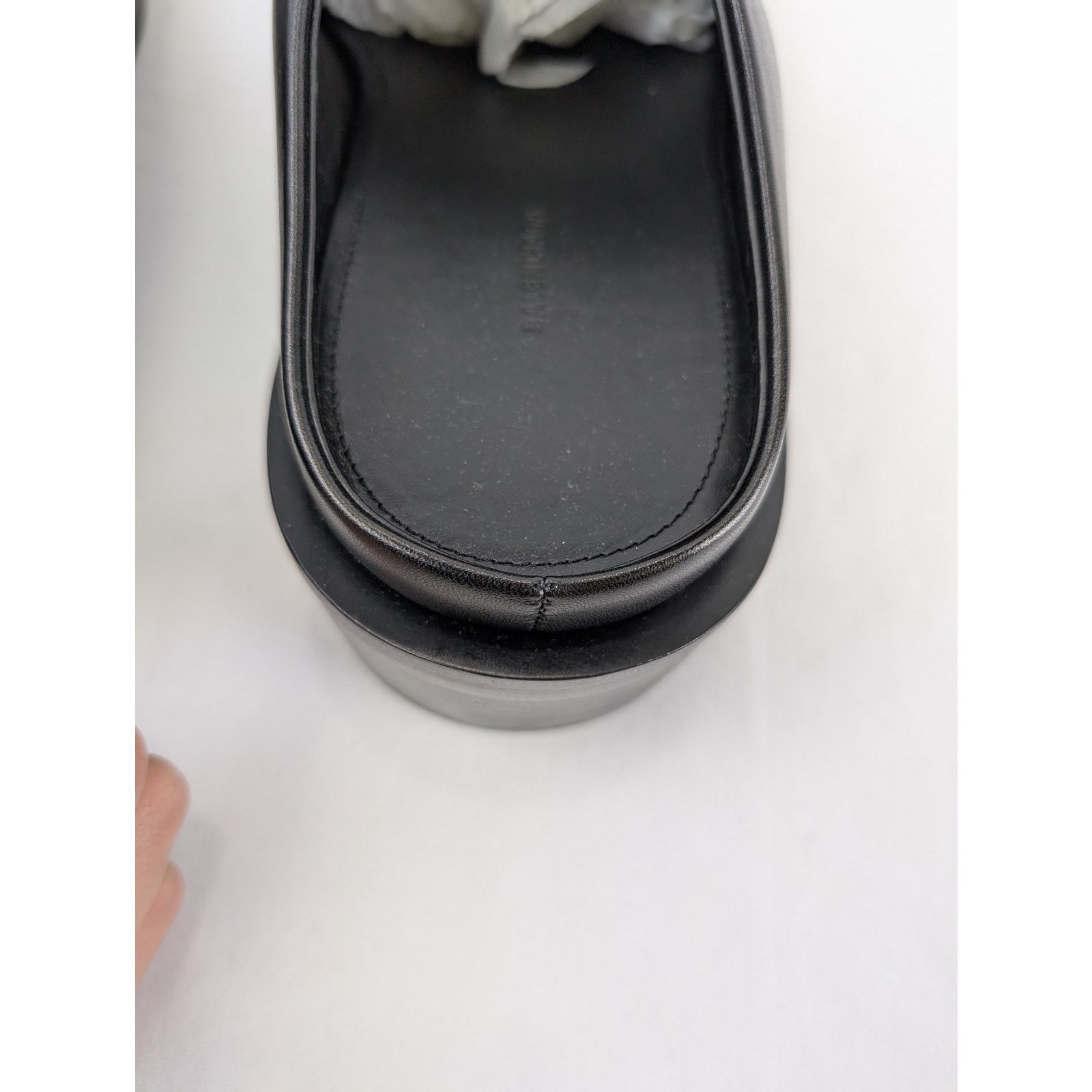 Balenciaga o1rshd1 New Matt Calfskin Santiago Mule Sandal in Black Size US 13 / EU 46 - 11 Thumbnail