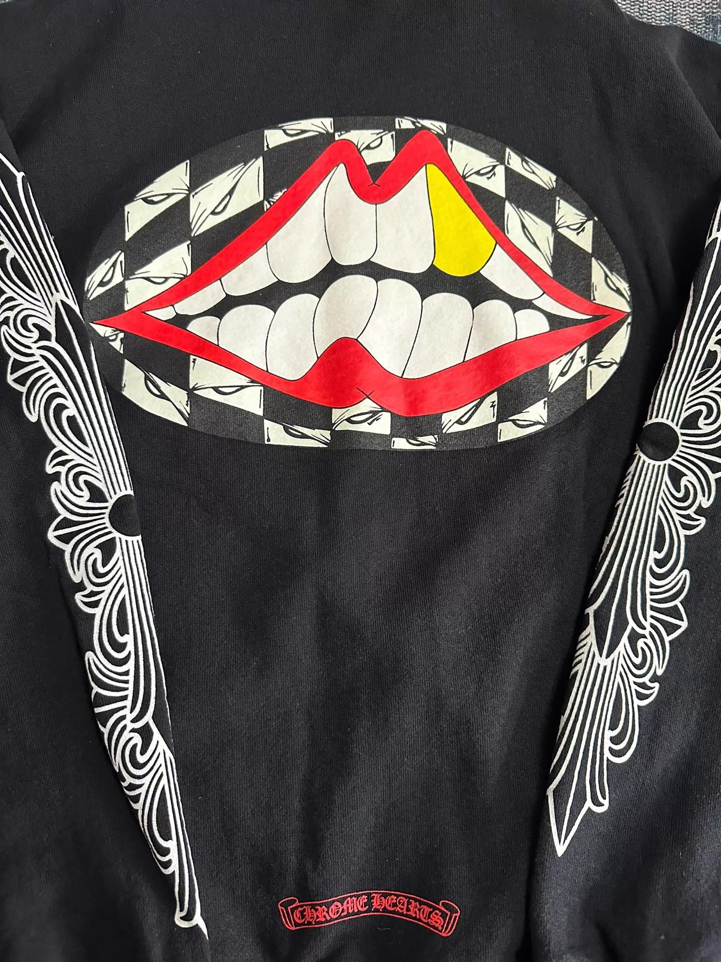 Chrome Hearts Chrome Hearts x Mattyboy Kylin Arm Lip Print Hoodie M Size US M / EU 48-50 / 2 - 2 Thumbnail