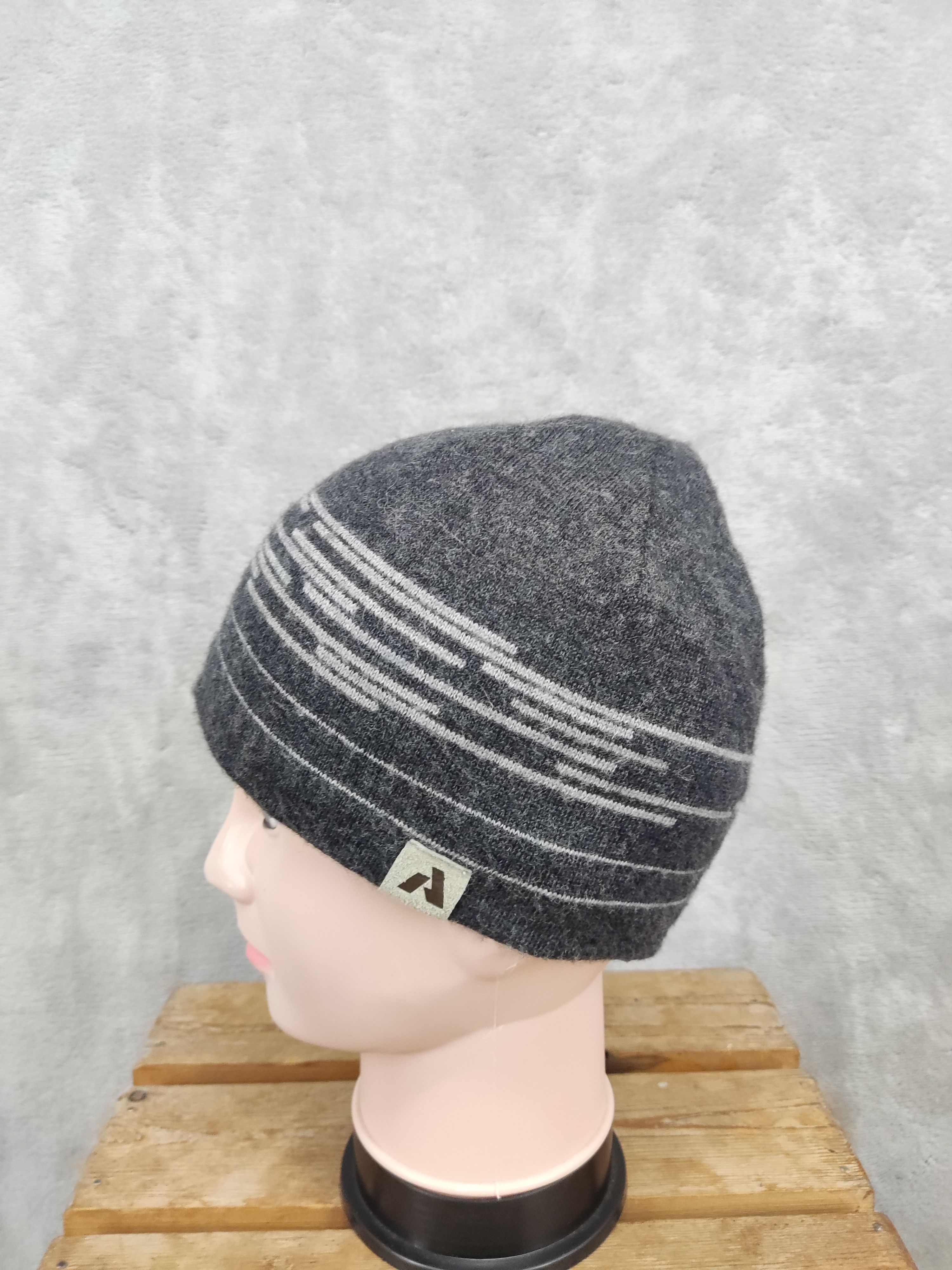 Eddie Bauer Eddie Bauer Gray Wool Beanie Hat Size ONE SIZE - 2 Thumbnail