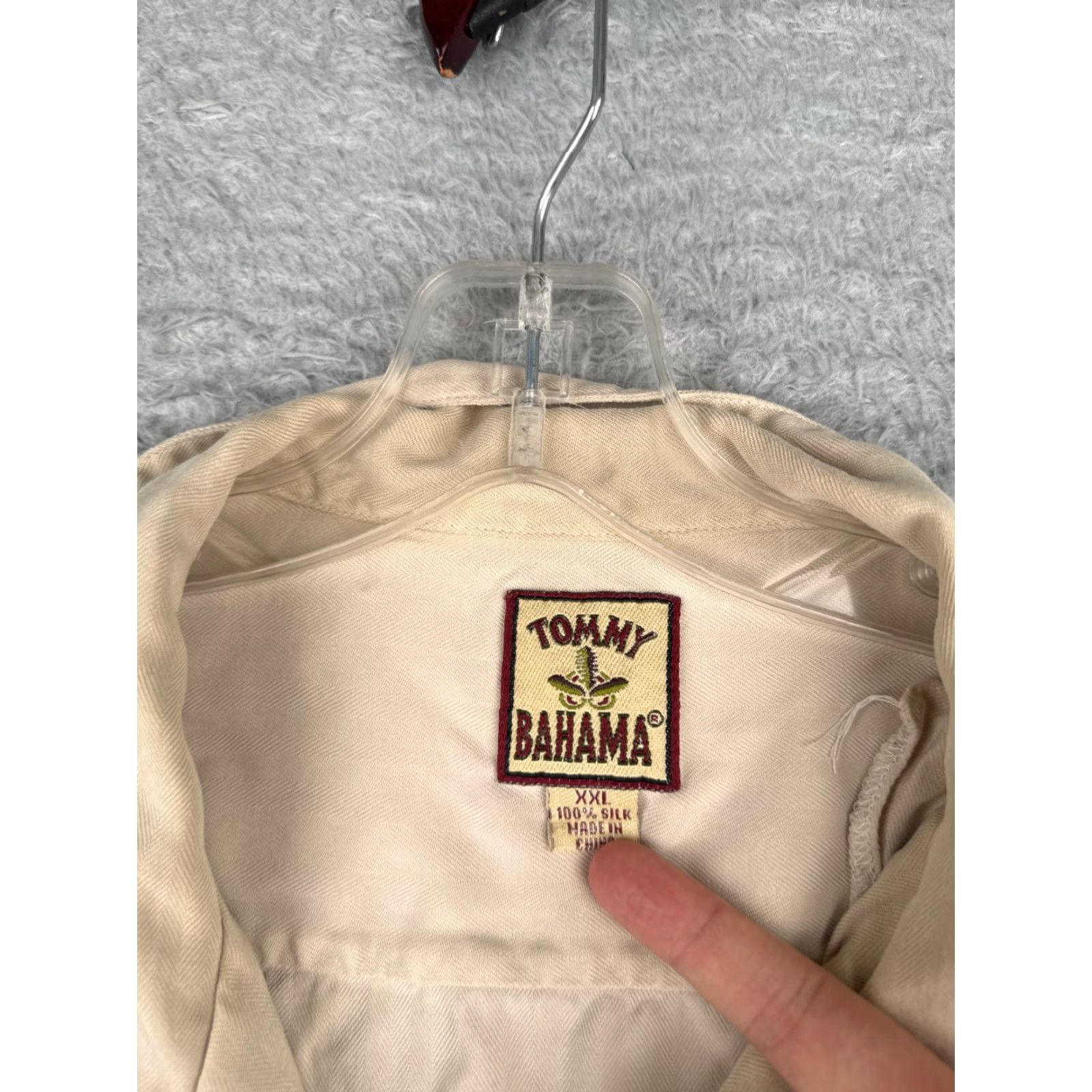 Tommy Bahama VINTAGE Tommy Bahama Shirt Men 2XL Beige Silk Button-Up Hawaiian Aloha Resort Short Sleeve 90s Mens Size US XXL / EU 58 / 5 - 7 Thumbnail