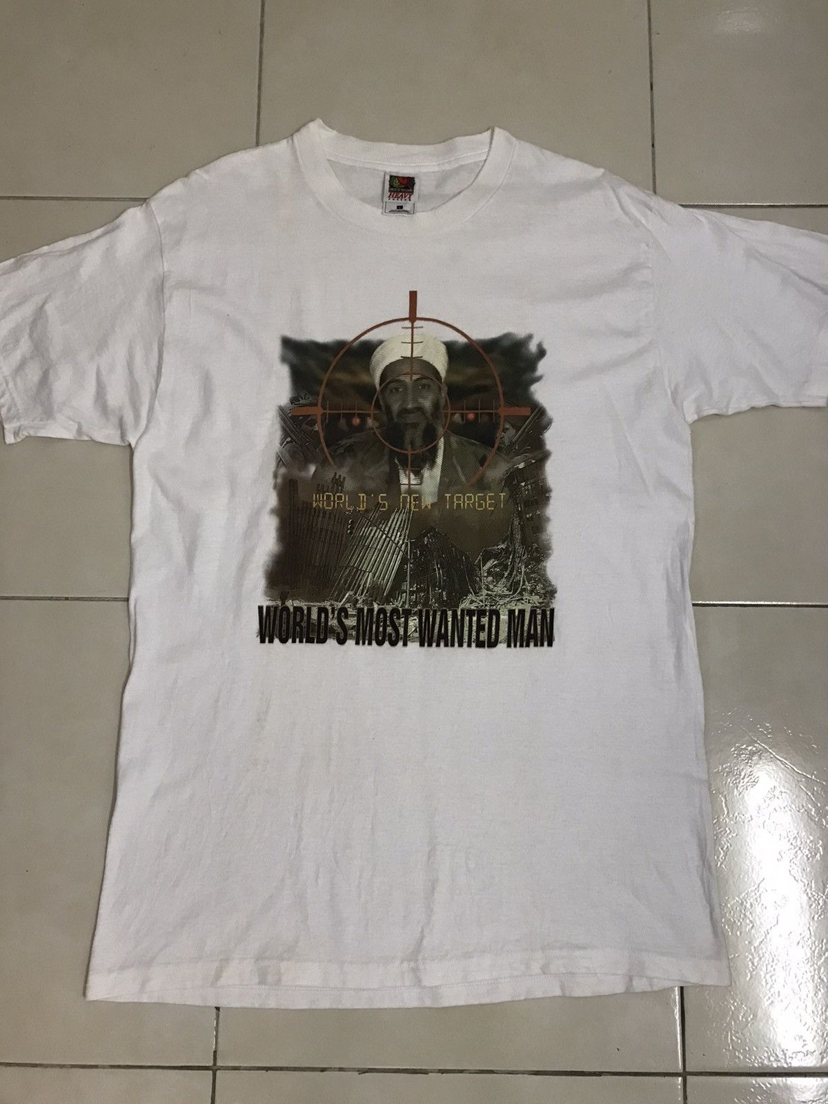Vintage Vintage Wanted Osama bin Laden T-Shirt Size US L / EU 52-54 / 3 - 6 Thumbnail