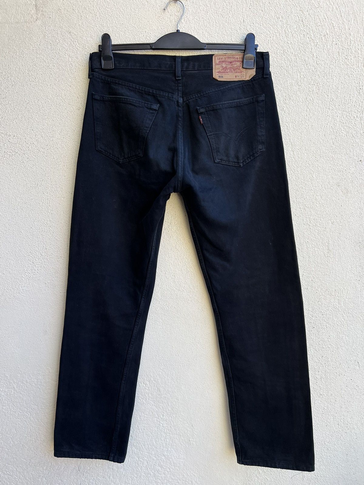 Levi's Vintage 2002 Levi’s 501 Sun Faded Black Denim Jeans Regular Size US 32 / EU 48 - 20 Thumbnail